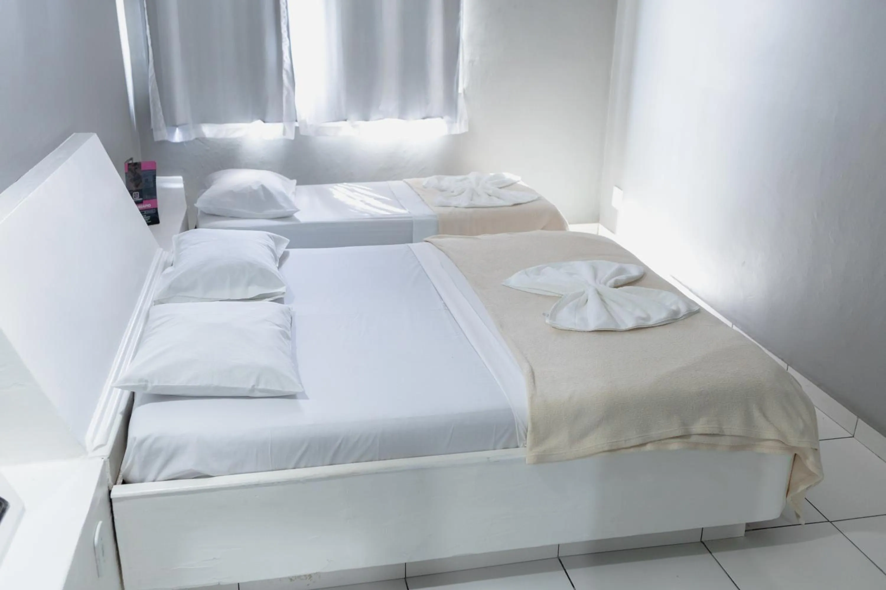 Photo of the whole room, Bed in Hotel Avenida