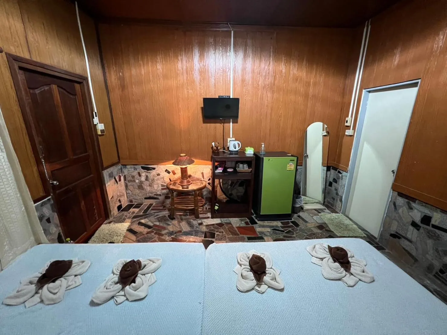 Bedroom, Bed in Tongta Phaview Resort