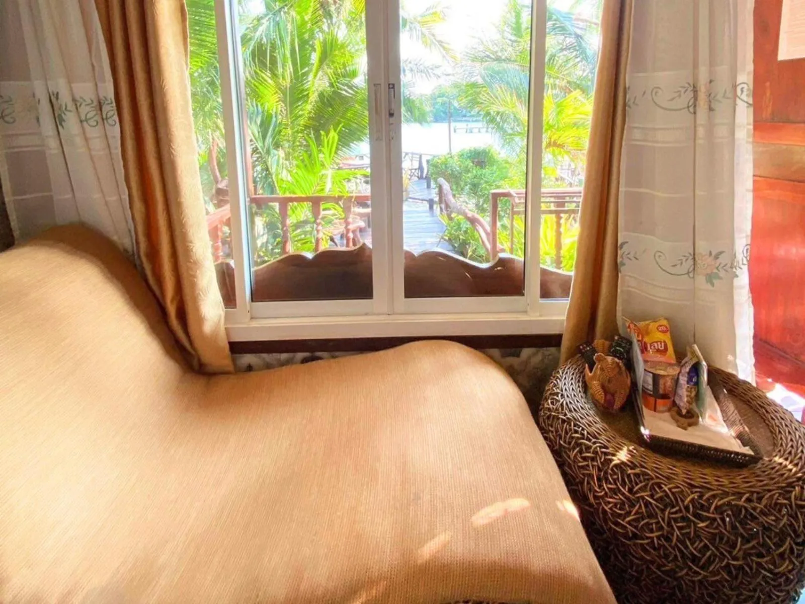 Bedroom, Bed in Tongta Phaview Resort