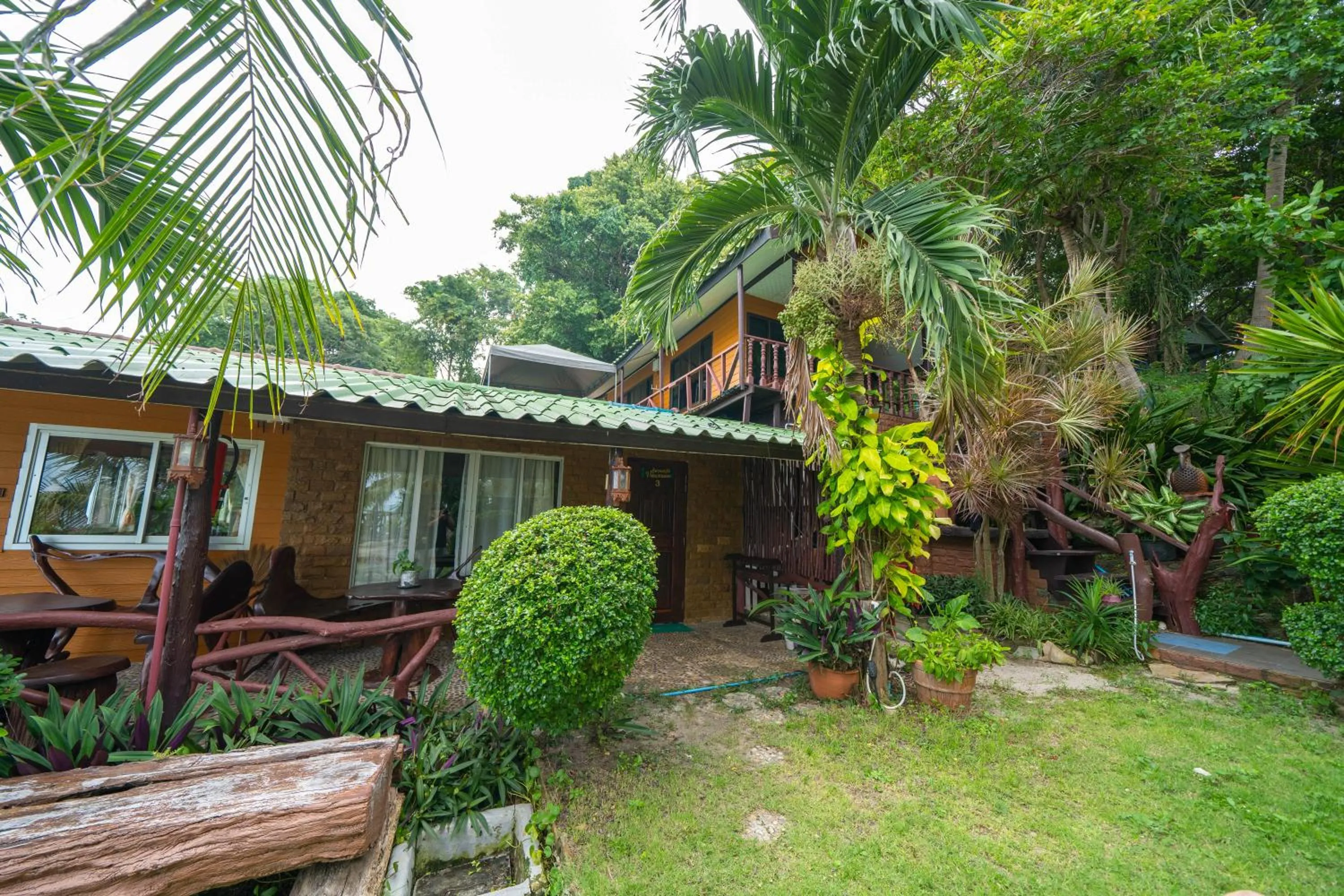 Property building in Tongta Phaview Resort