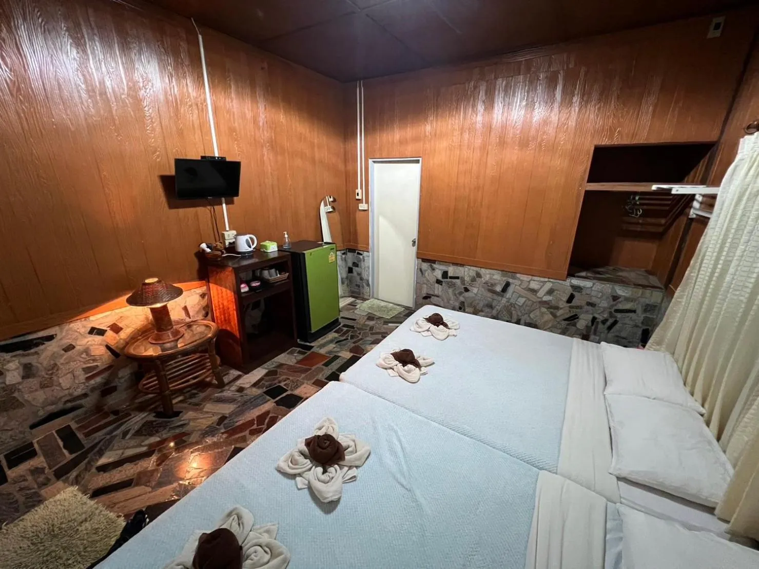 Bedroom, Bed in Tongta Phaview Resort