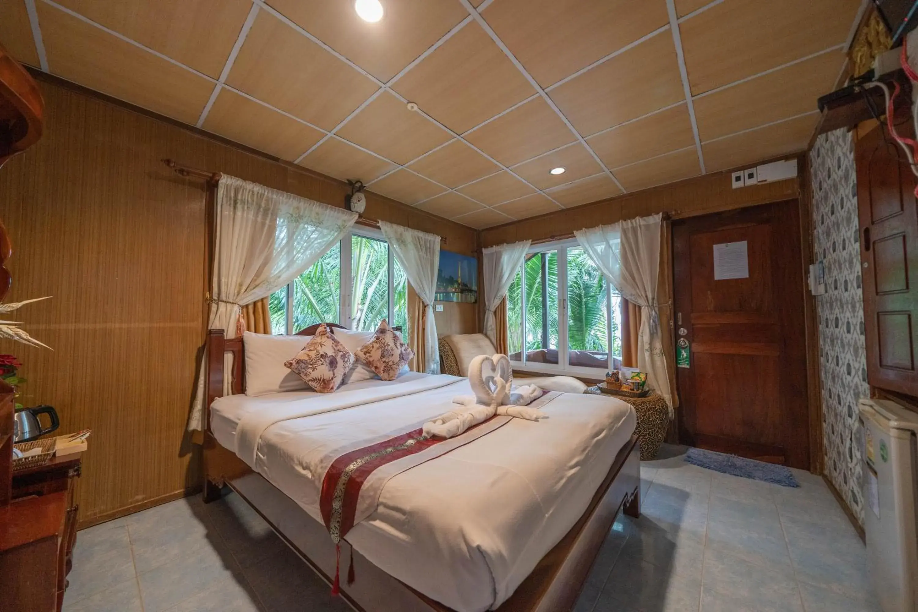 Bungalow - Beach Front in Tongta Phaview Resort Bungalow - Beach Front in Tongta Phaview Resort