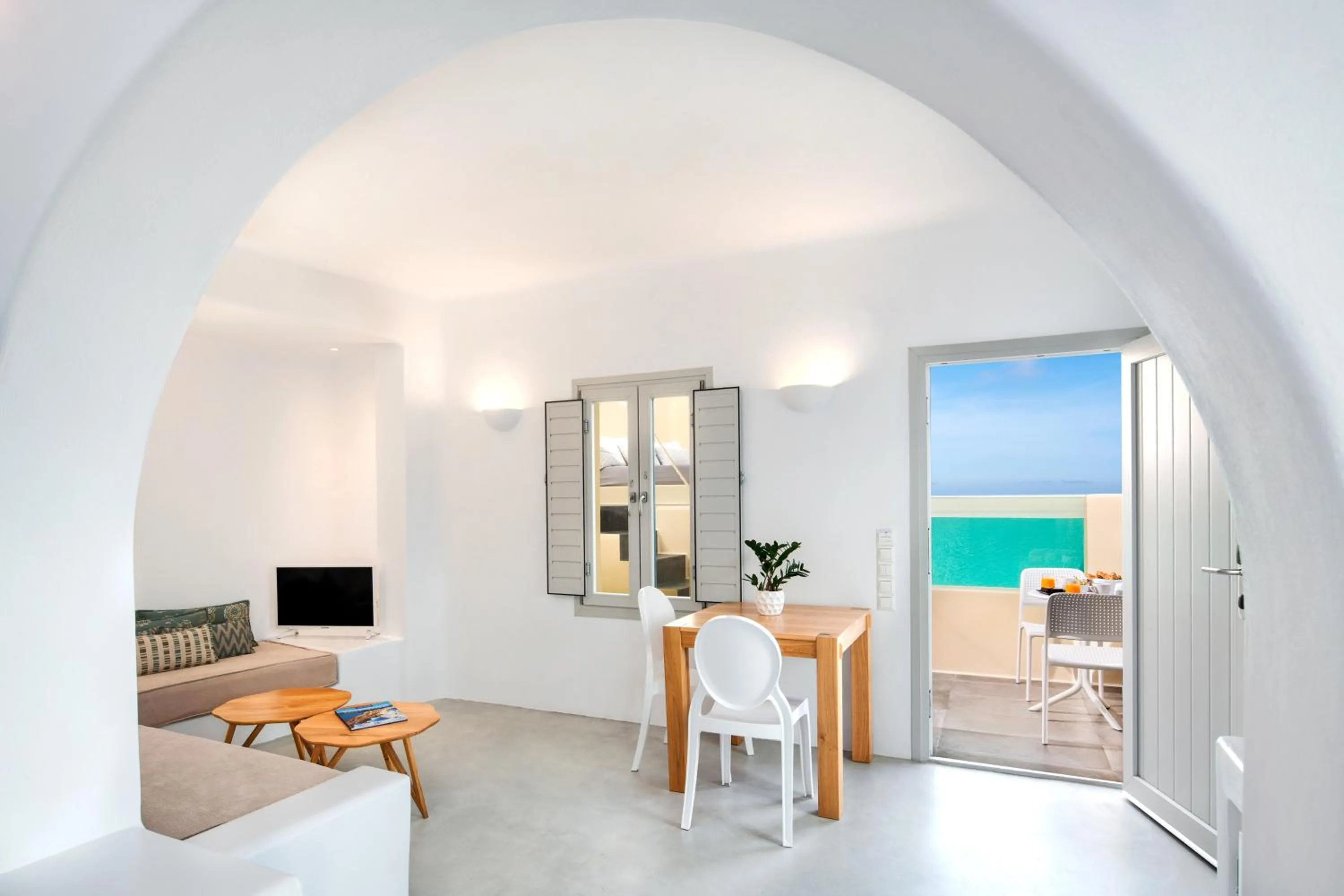 Living room in Skyfall Suites - Adults Only