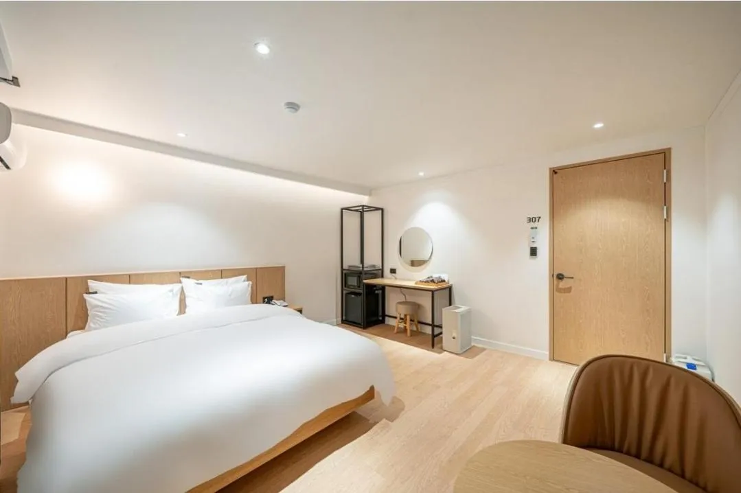 Bed in Brown Dot Hotel South Gumi