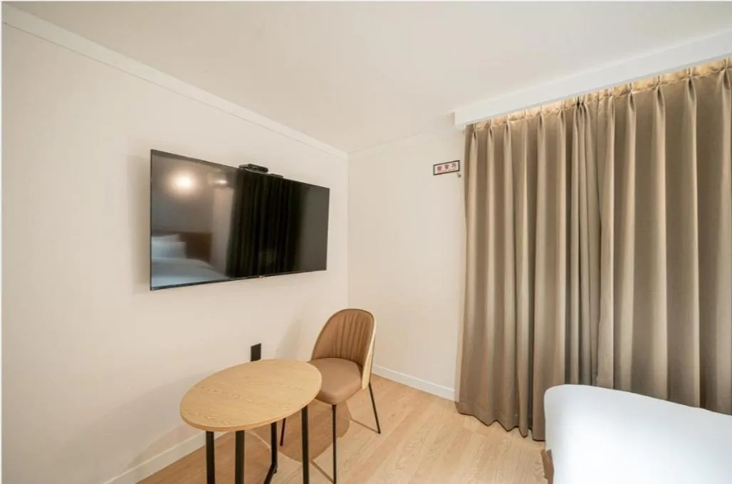 Bed in Brown Dot Hotel South Gumi