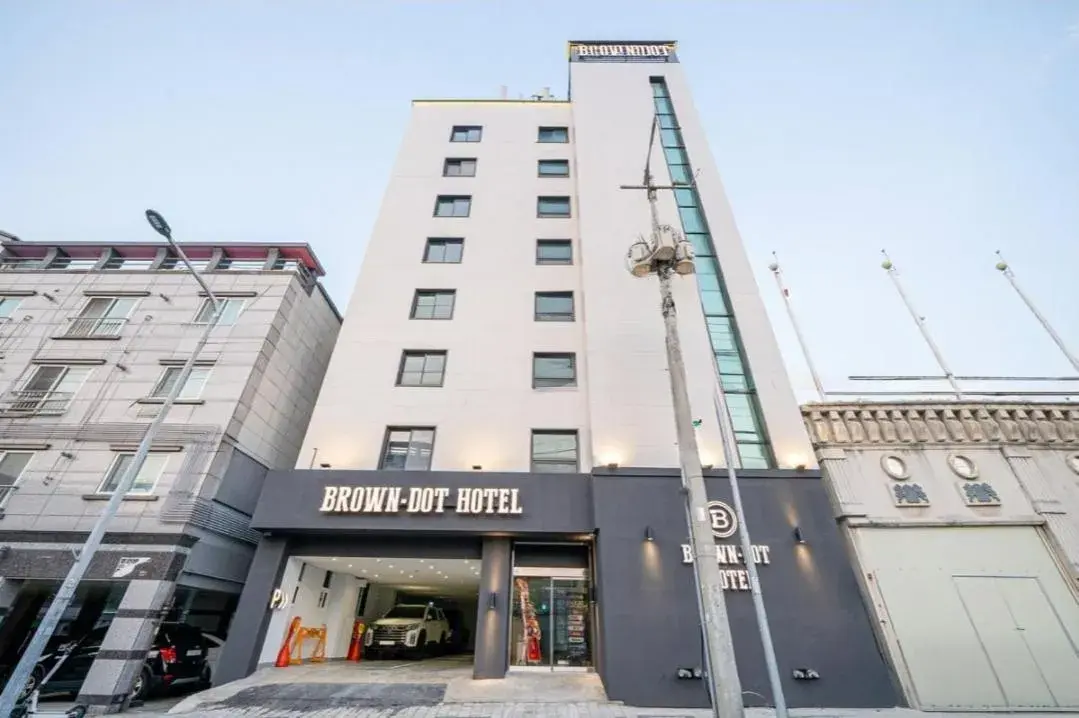 Brown Dot Hotel South Gumi Brown Dot Hotel South Gumi