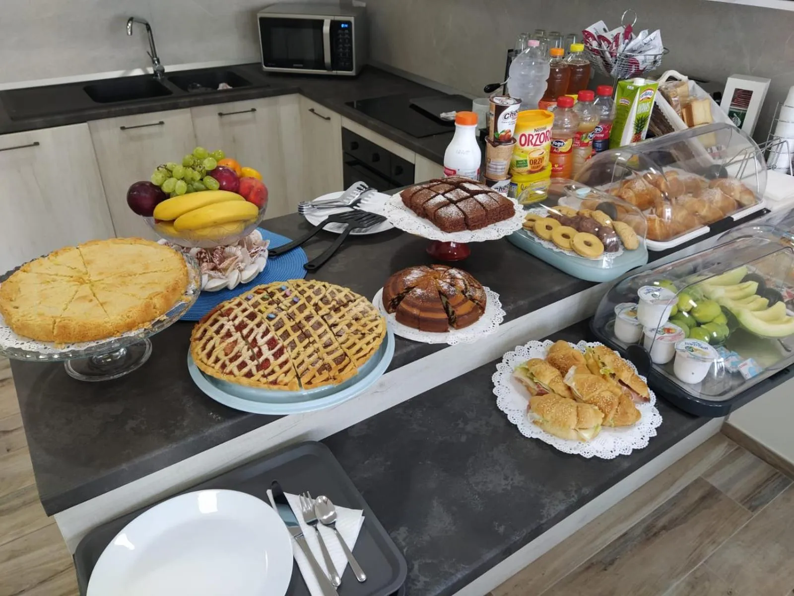 Buffet breakfast in B&B Incanto Salento