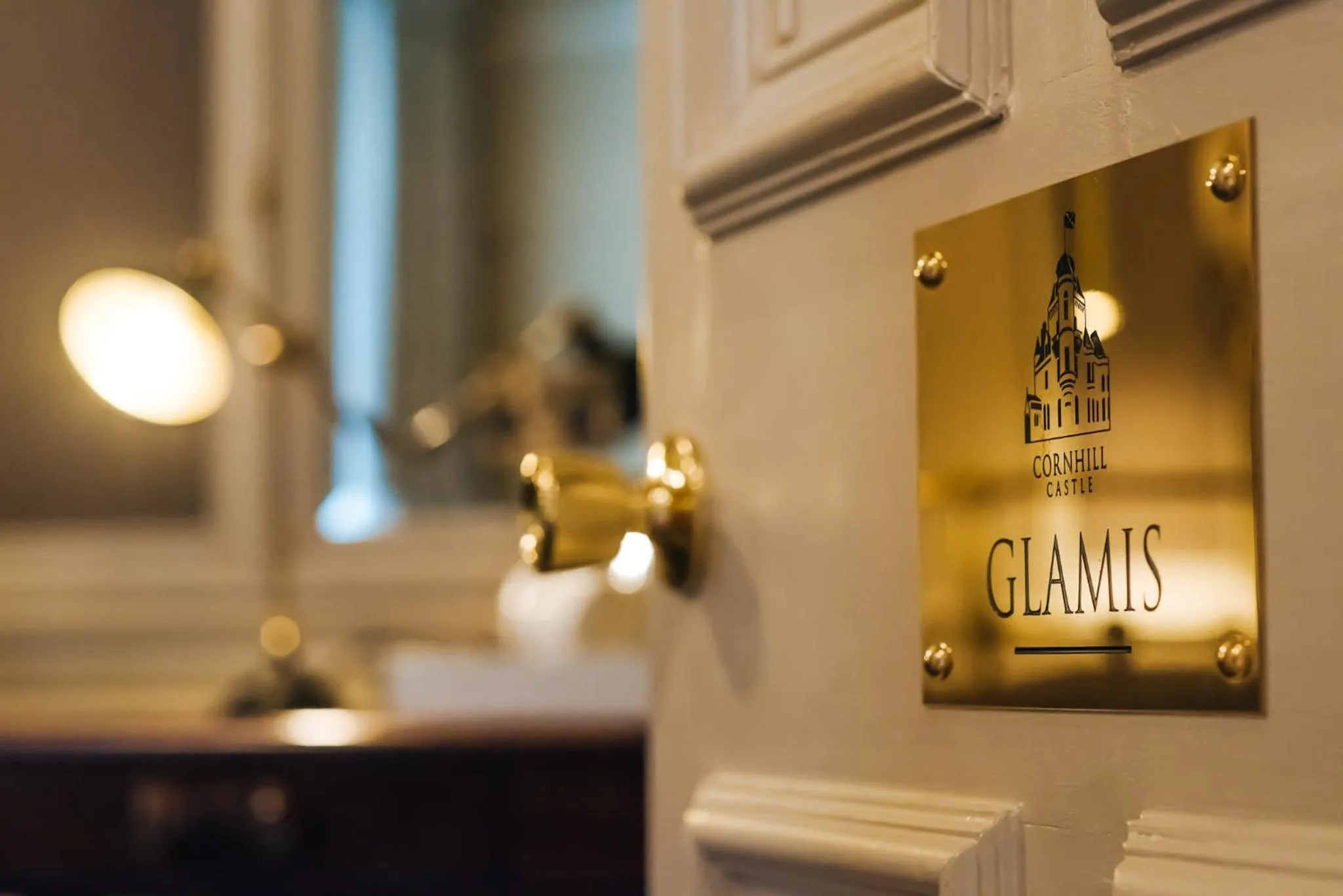 Bedroom in Cornhill Castle