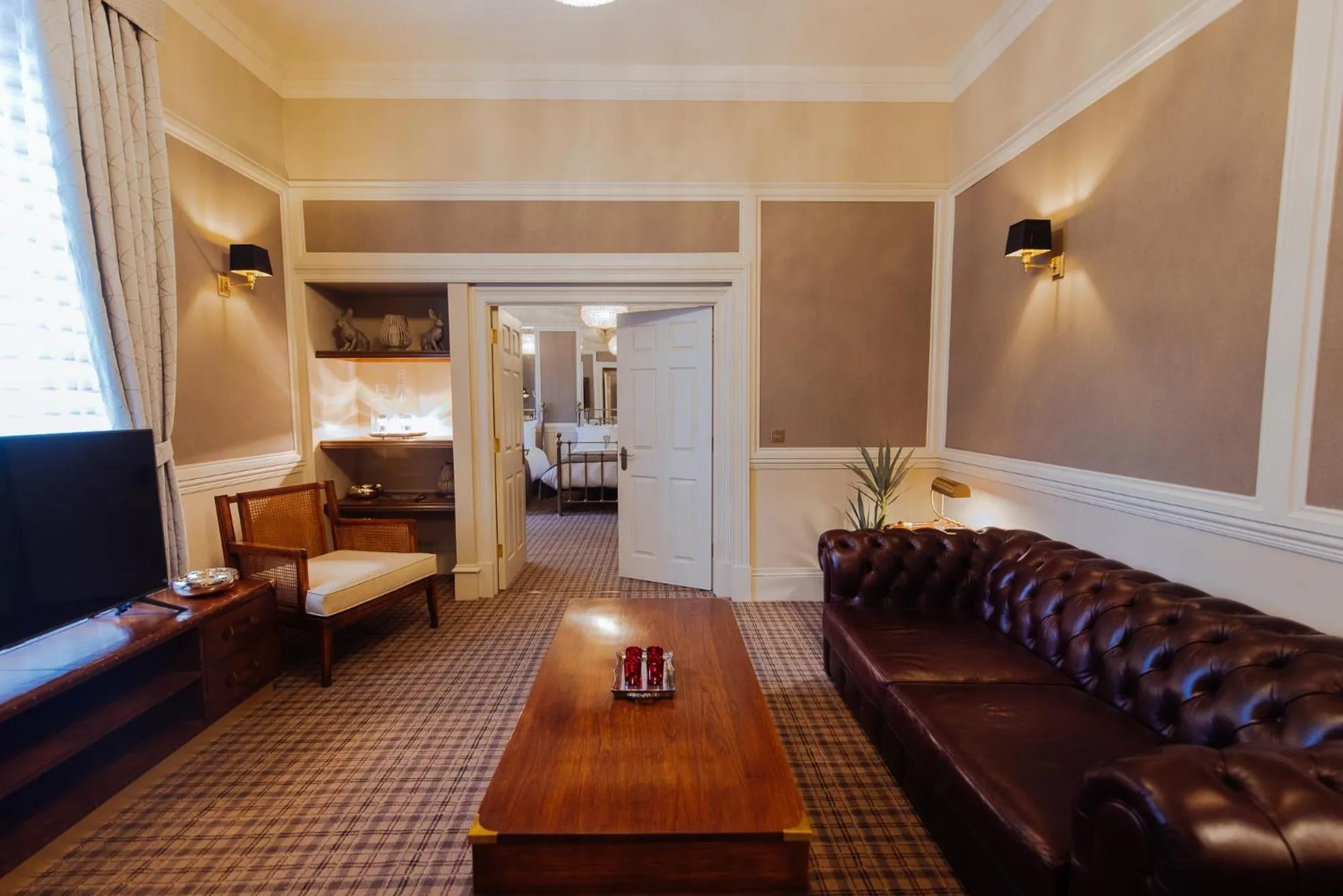 Seating area, Bed in Cornhill Castle