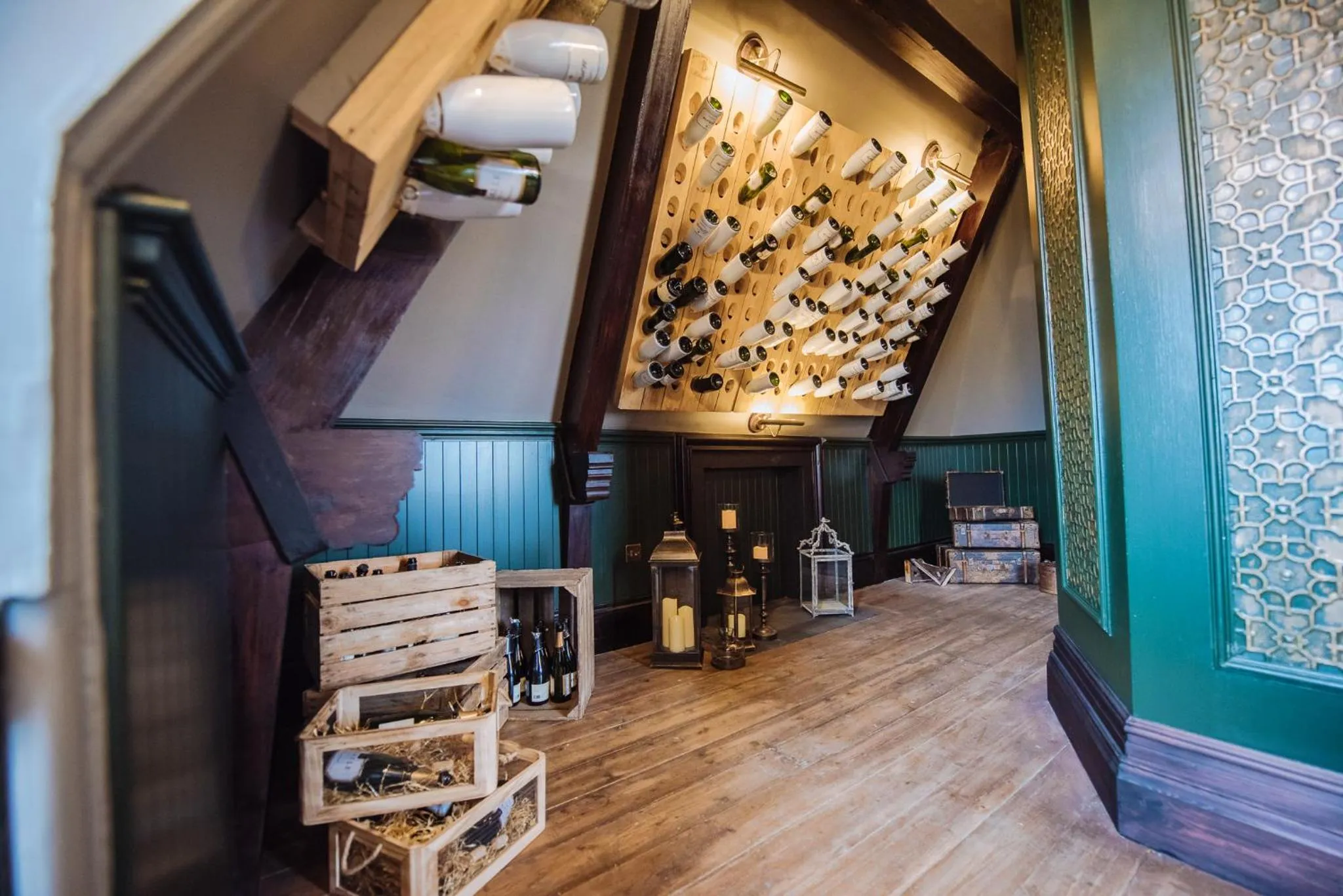 Area and facilities in Cornhill Castle