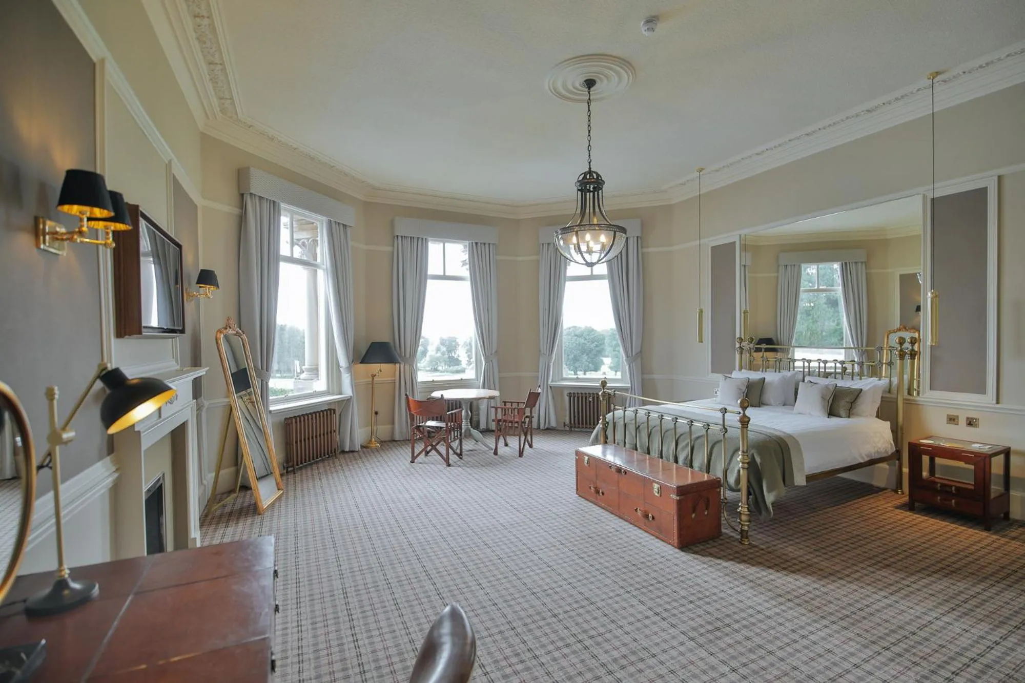 Bedroom, Bed in Cornhill Castle