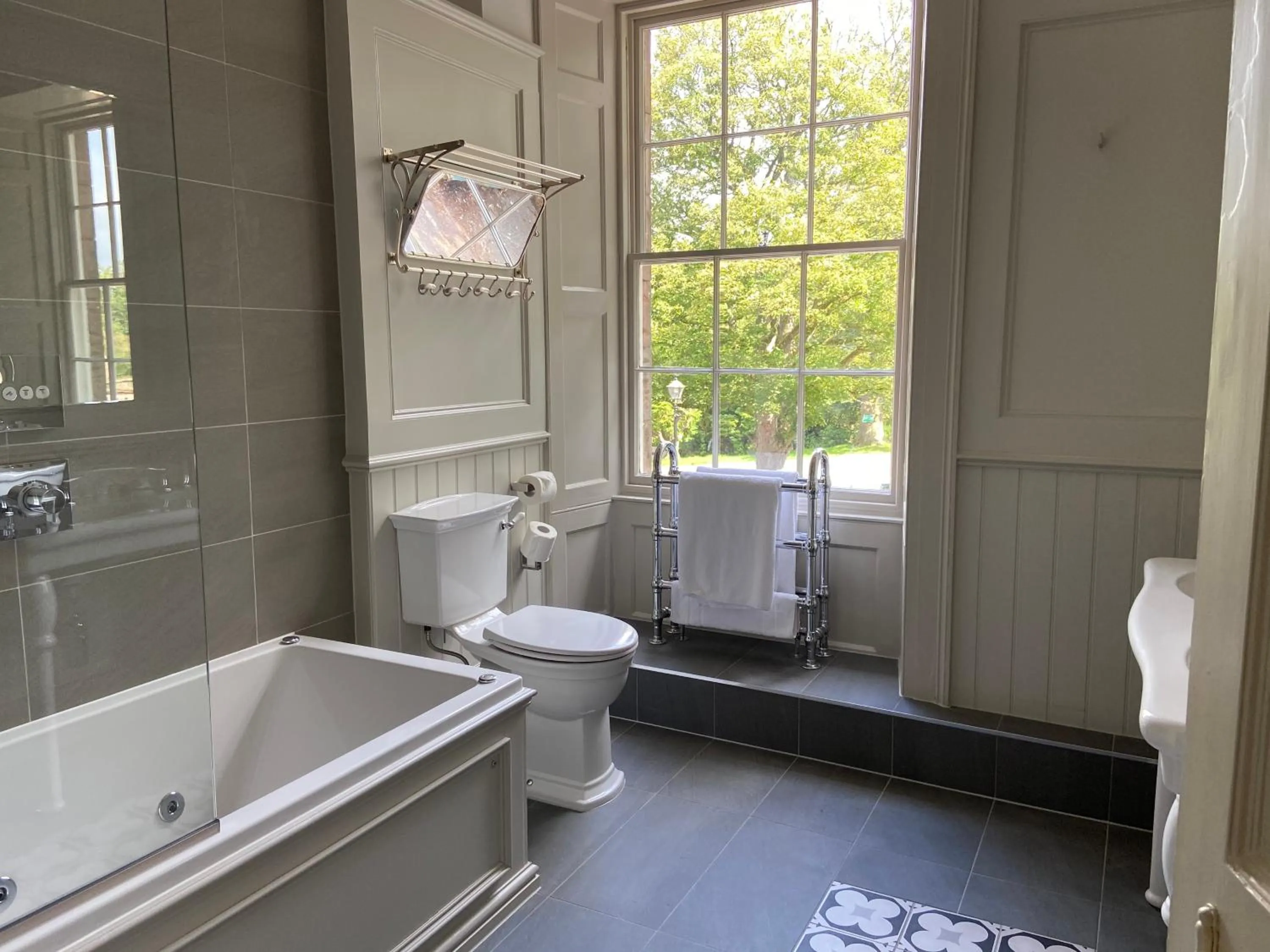 Bathroom in Cornhill Castle