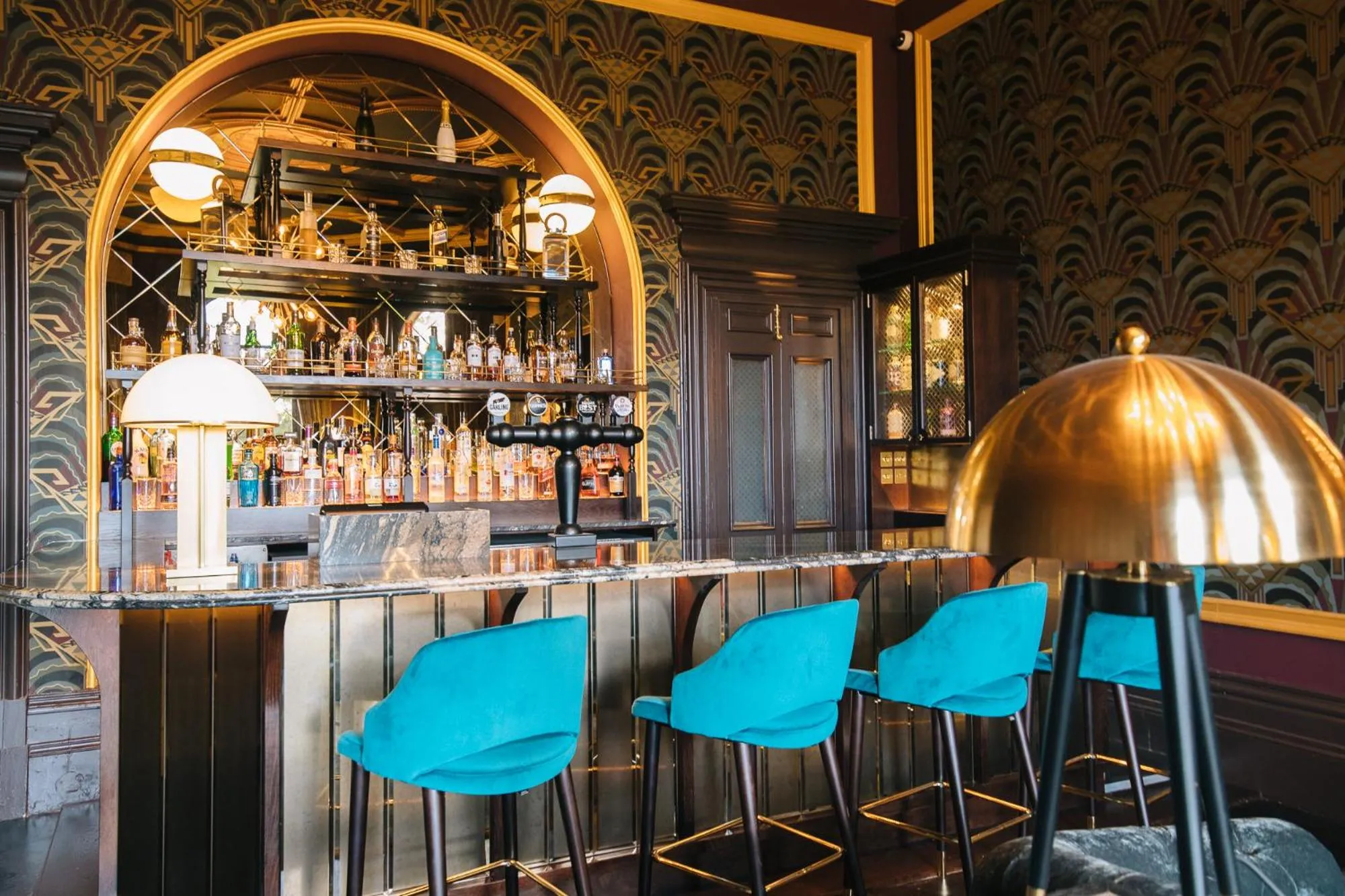 Lounge or bar in Cornhill Castle