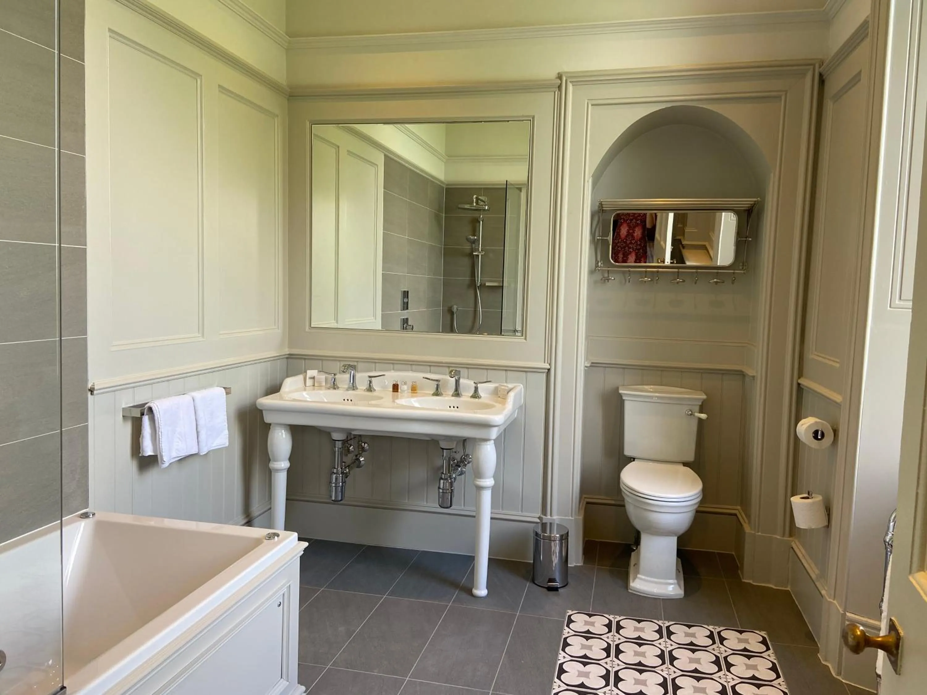 Bathroom in Cornhill Castle