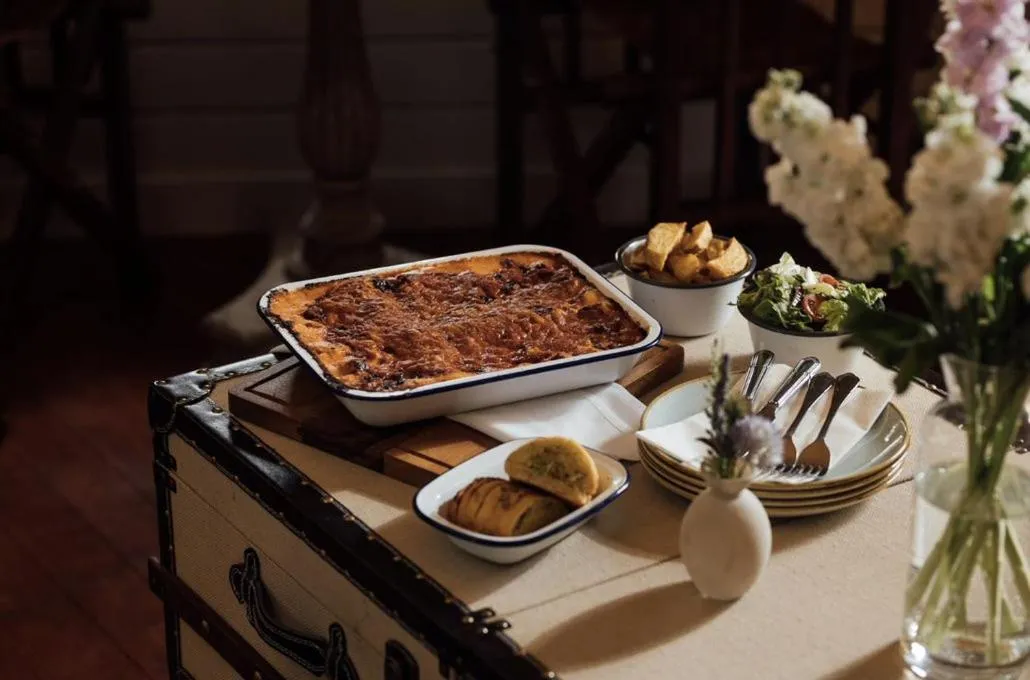 Lunch in Cornhill Castle