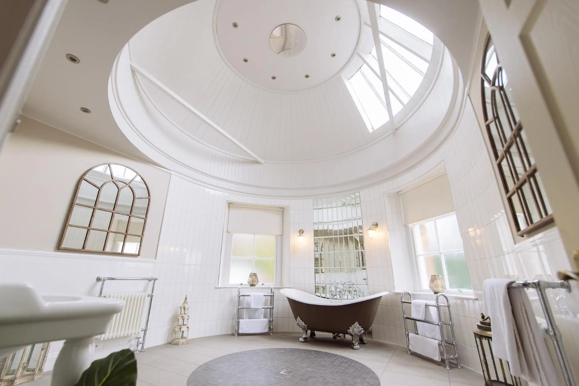 Bathroom in Cornhill Castle