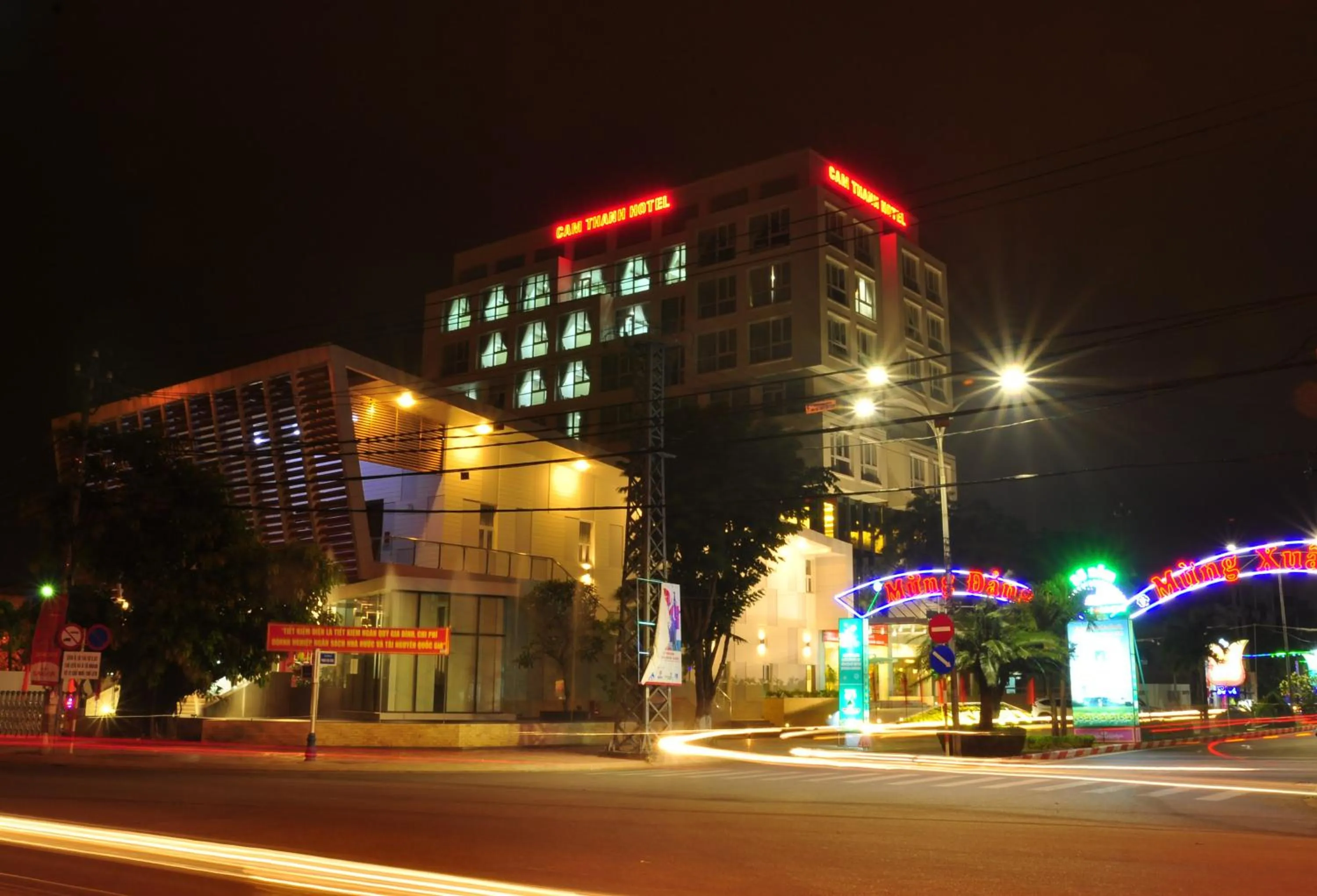 Facade/entrance in Cam Thanh Hotel
