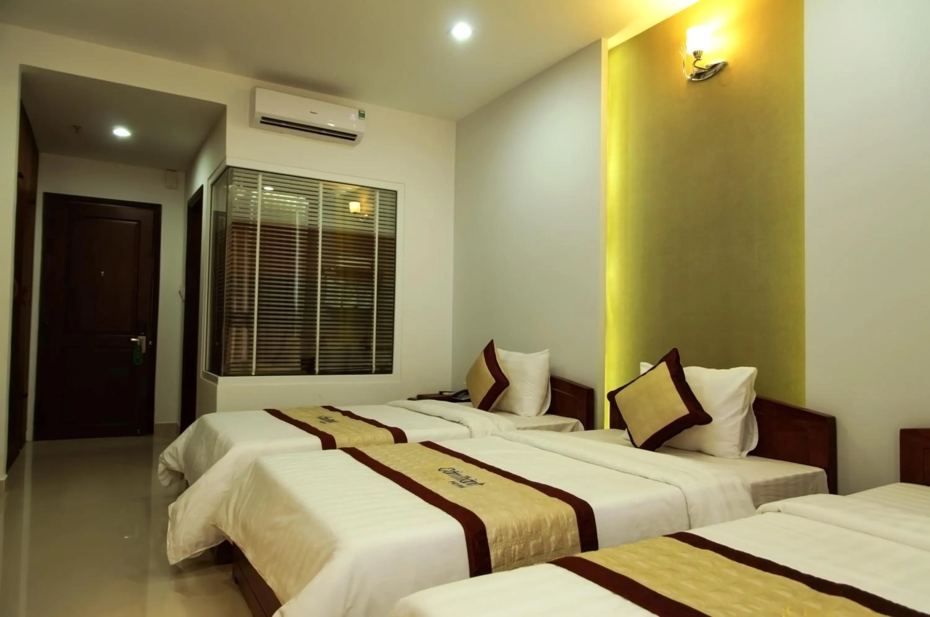 Bedroom, Bed in Cam Thanh Hotel