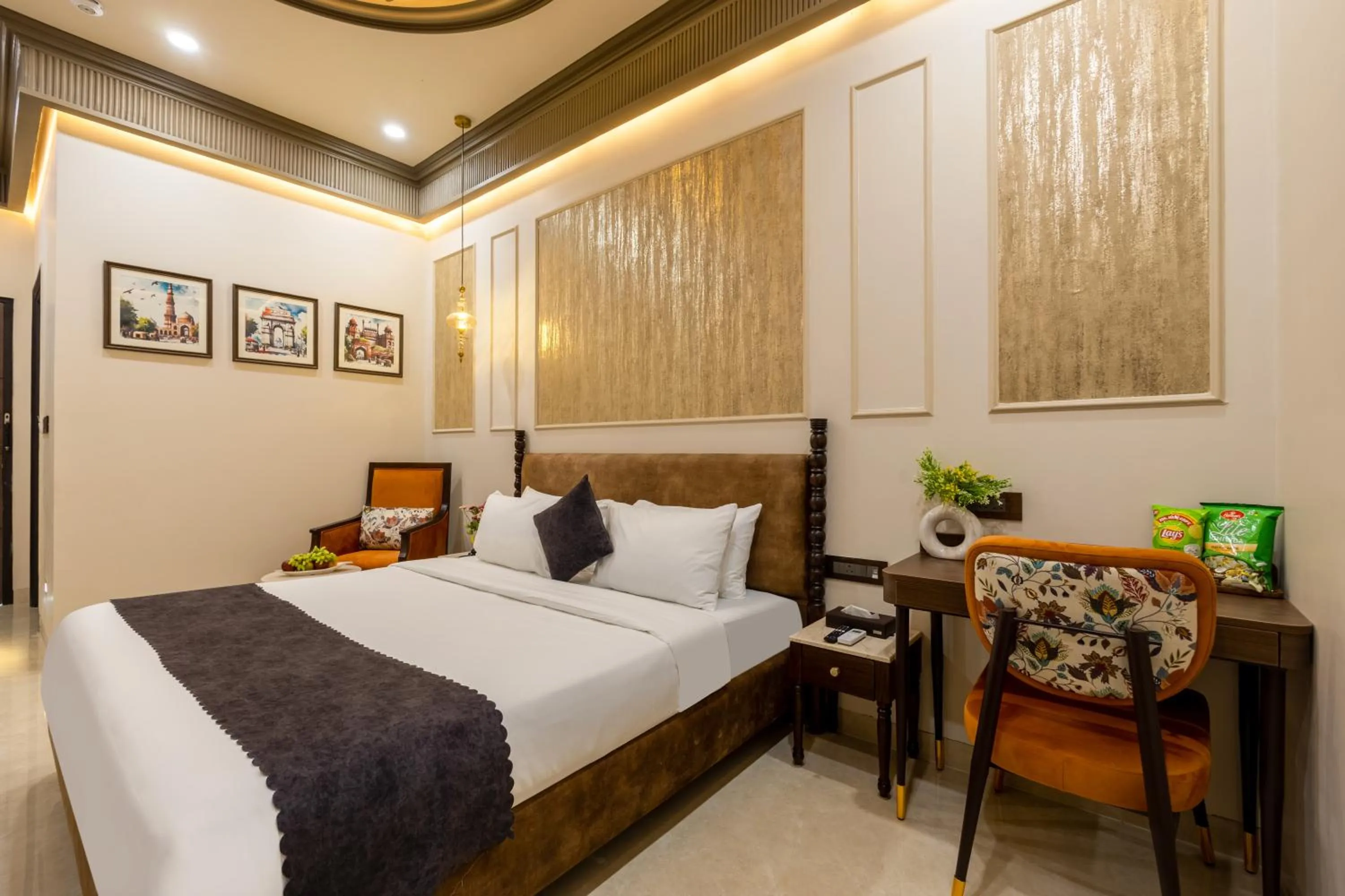 Bed in Saltstayz Autograph - Connaught Place