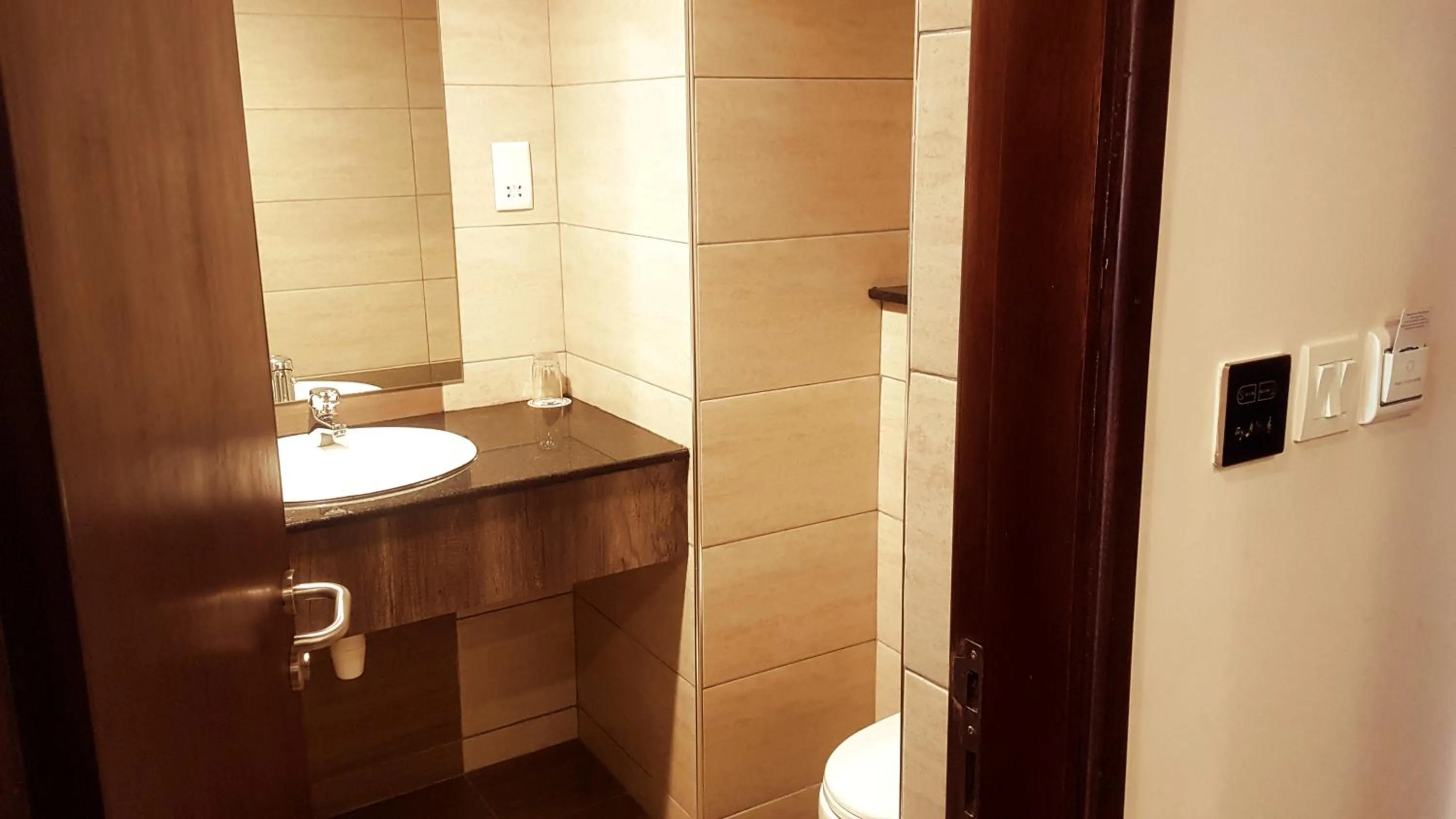 Bathroom in Merica Hotel