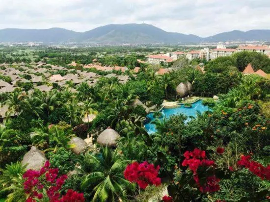 Property building in Stony Brook Villa Jianguo Resort Sanya