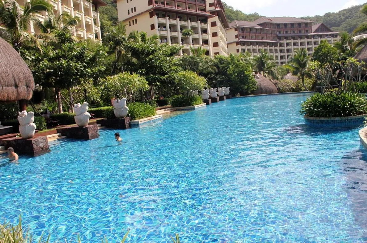 Swimming pool in Stony Brook Villa Jianguo Resort Sanya