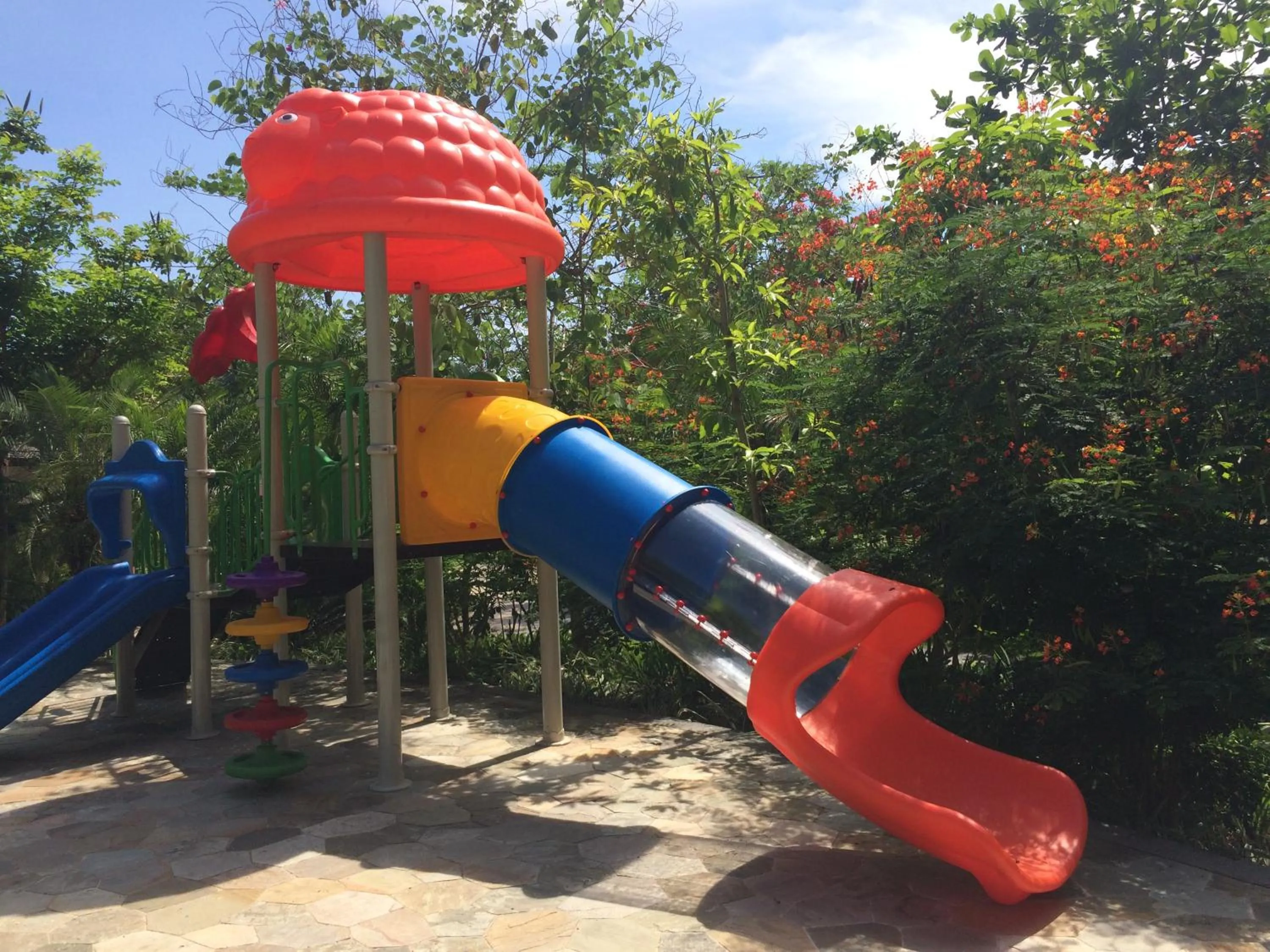 Garden in Stony Brook Villa Jianguo Resort Sanya