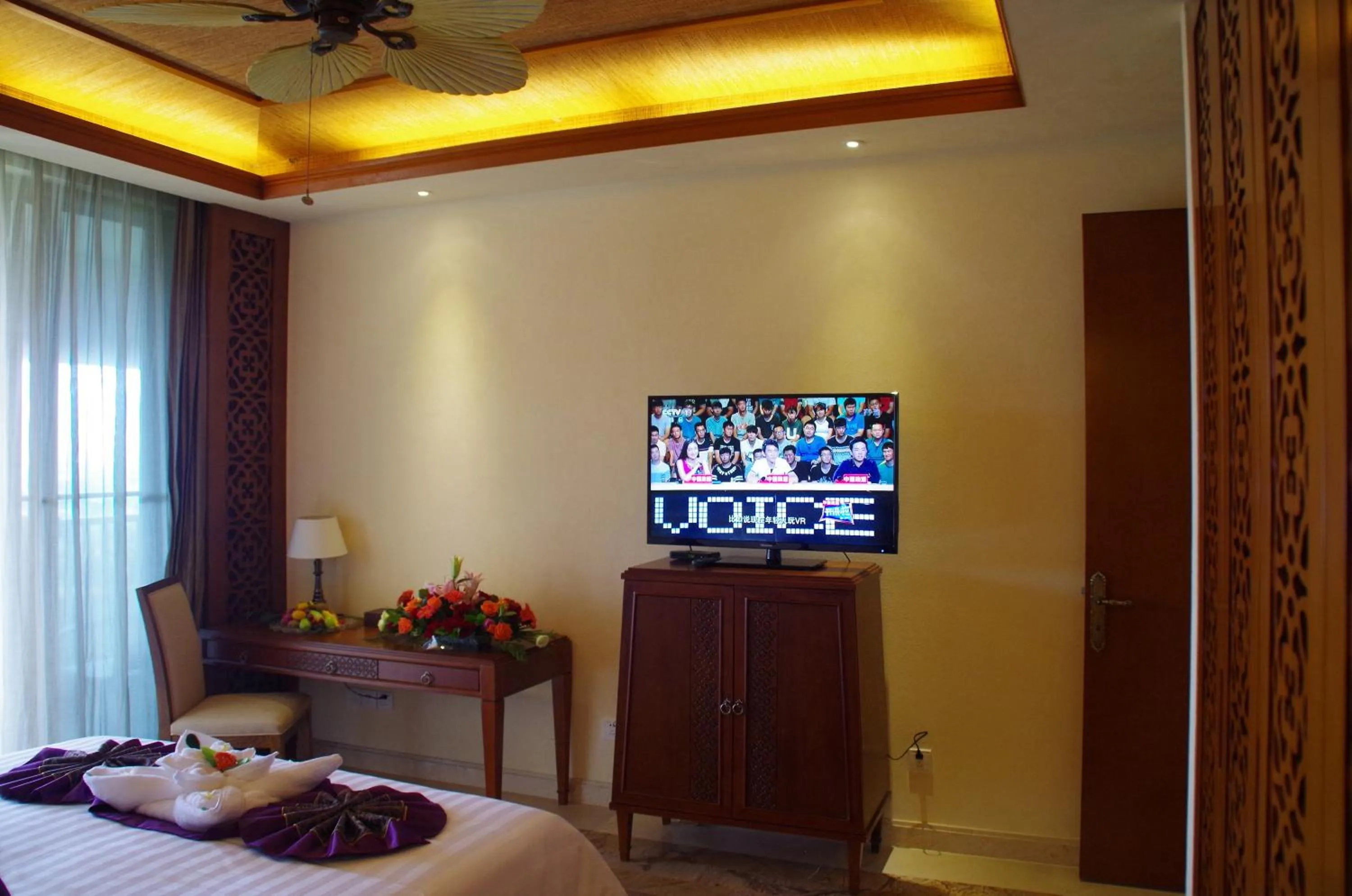 TV and multimedia, Bed in Stony Brook Villa Jianguo Resort Sanya