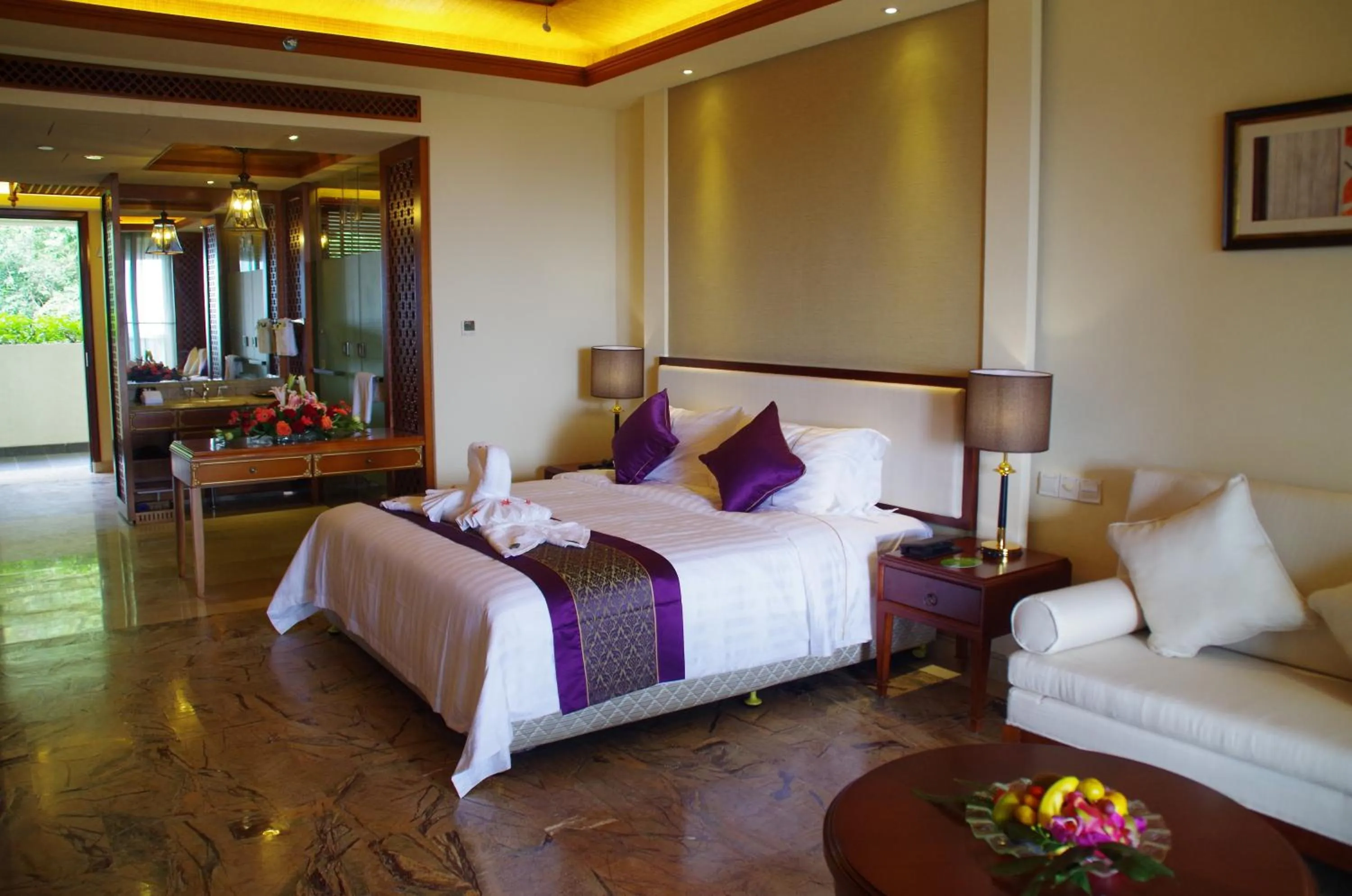 Photo of the whole room, Bed in Stony Brook Villa Jianguo Resort Sanya