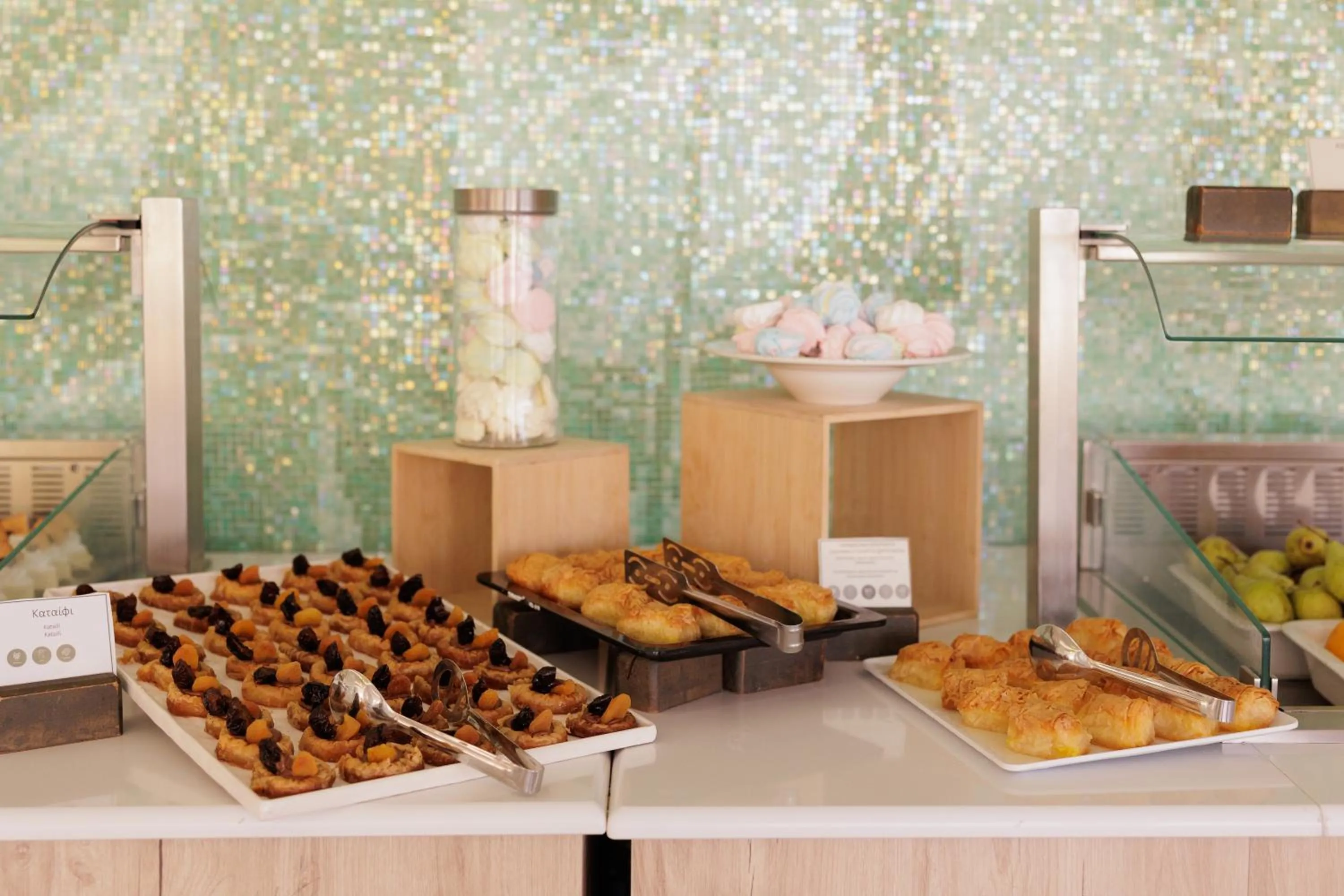 Restaurant/places to eat in Mythos Panorama - Adults Only