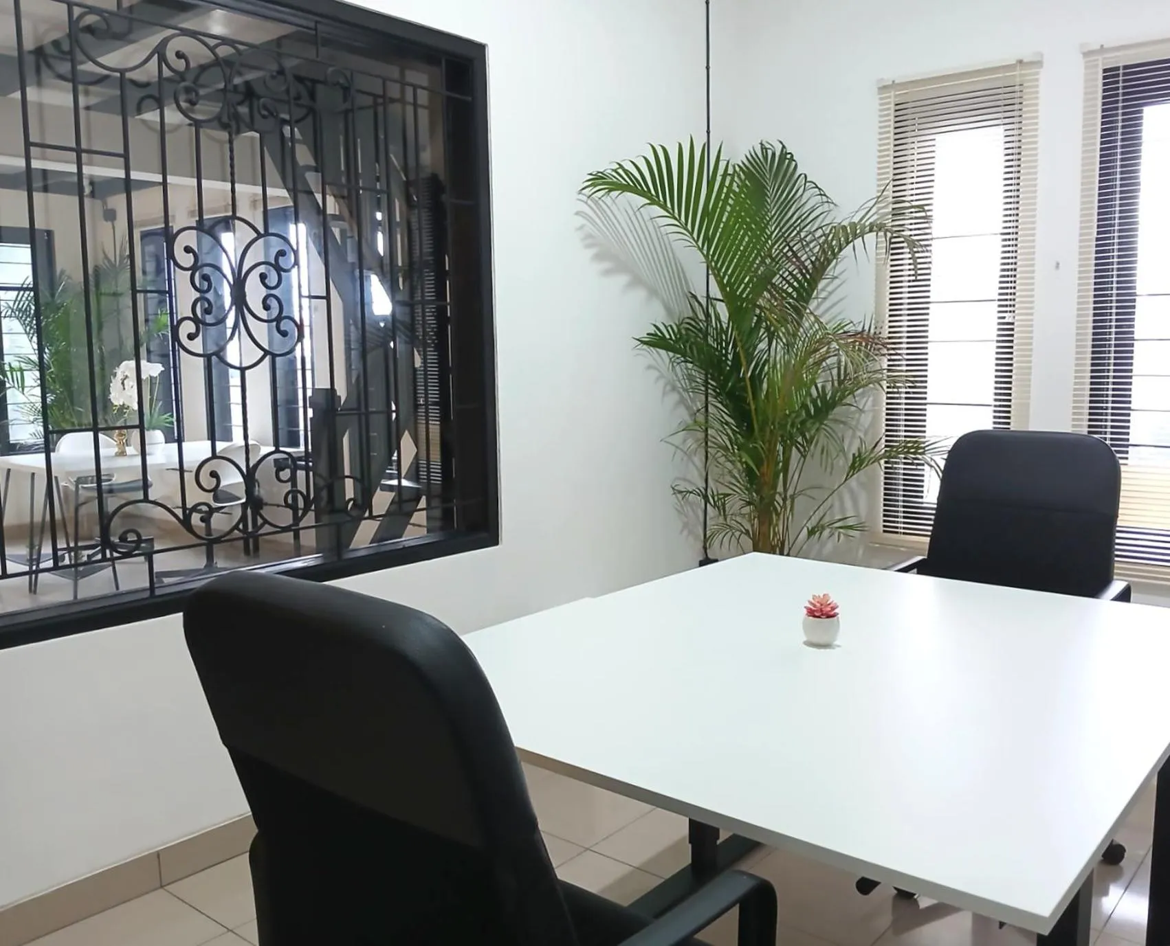 Business facilities in Nice Place To Stay - Rooftop Apartments