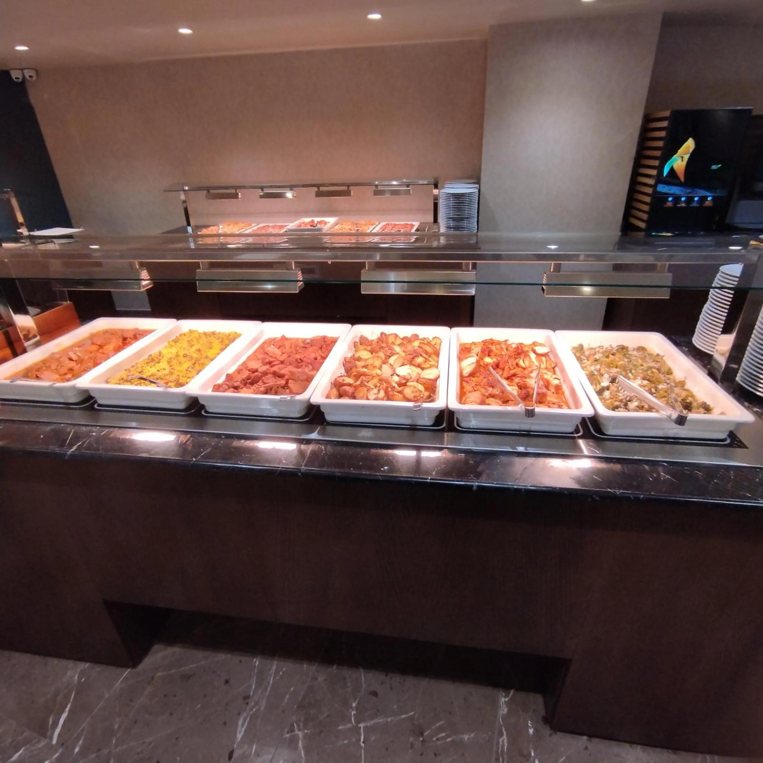 Restaurant/places to eat in Great Athens Hotel