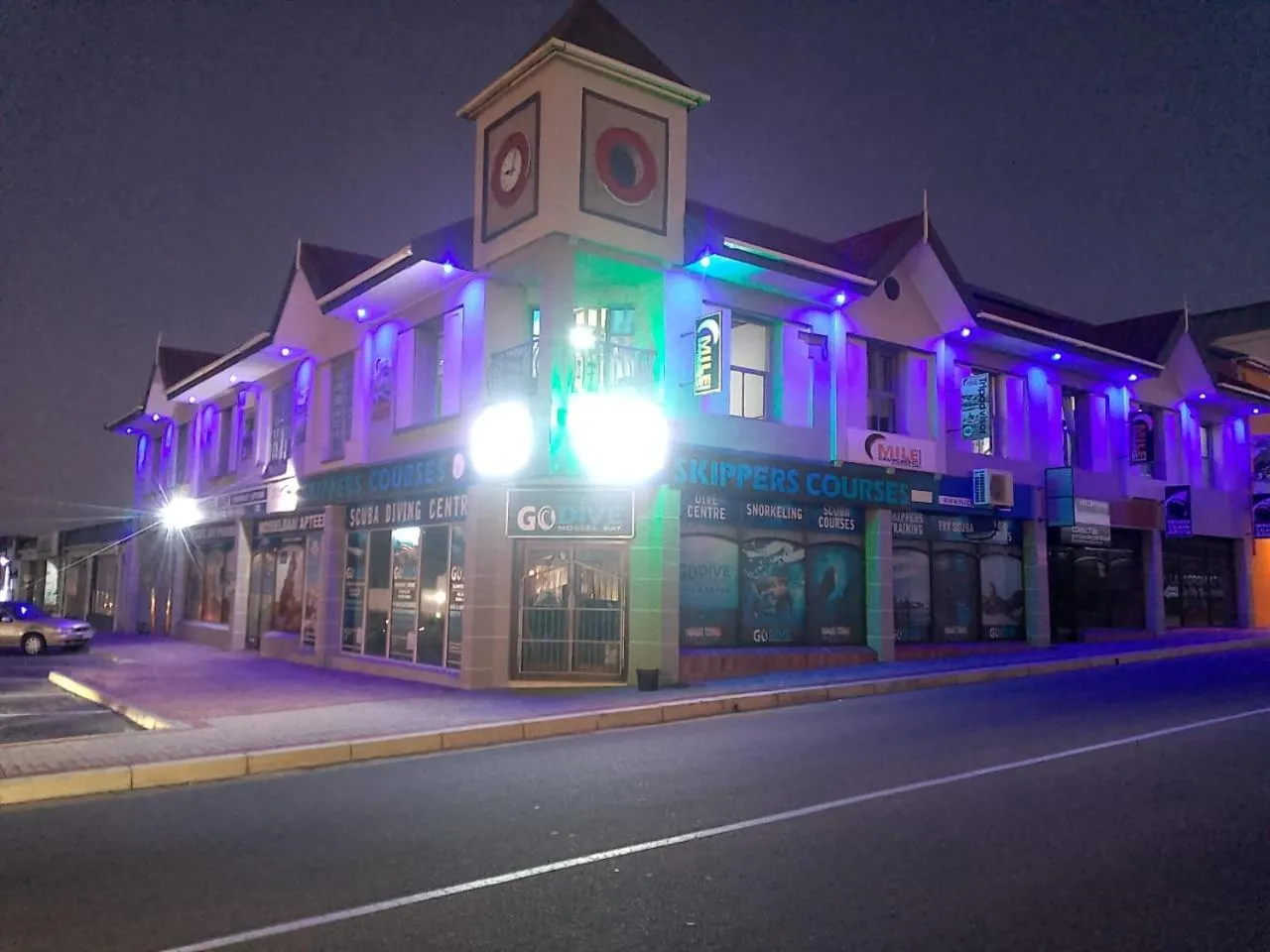 Street view in Mile Crunchers Backpackers & Hostelling