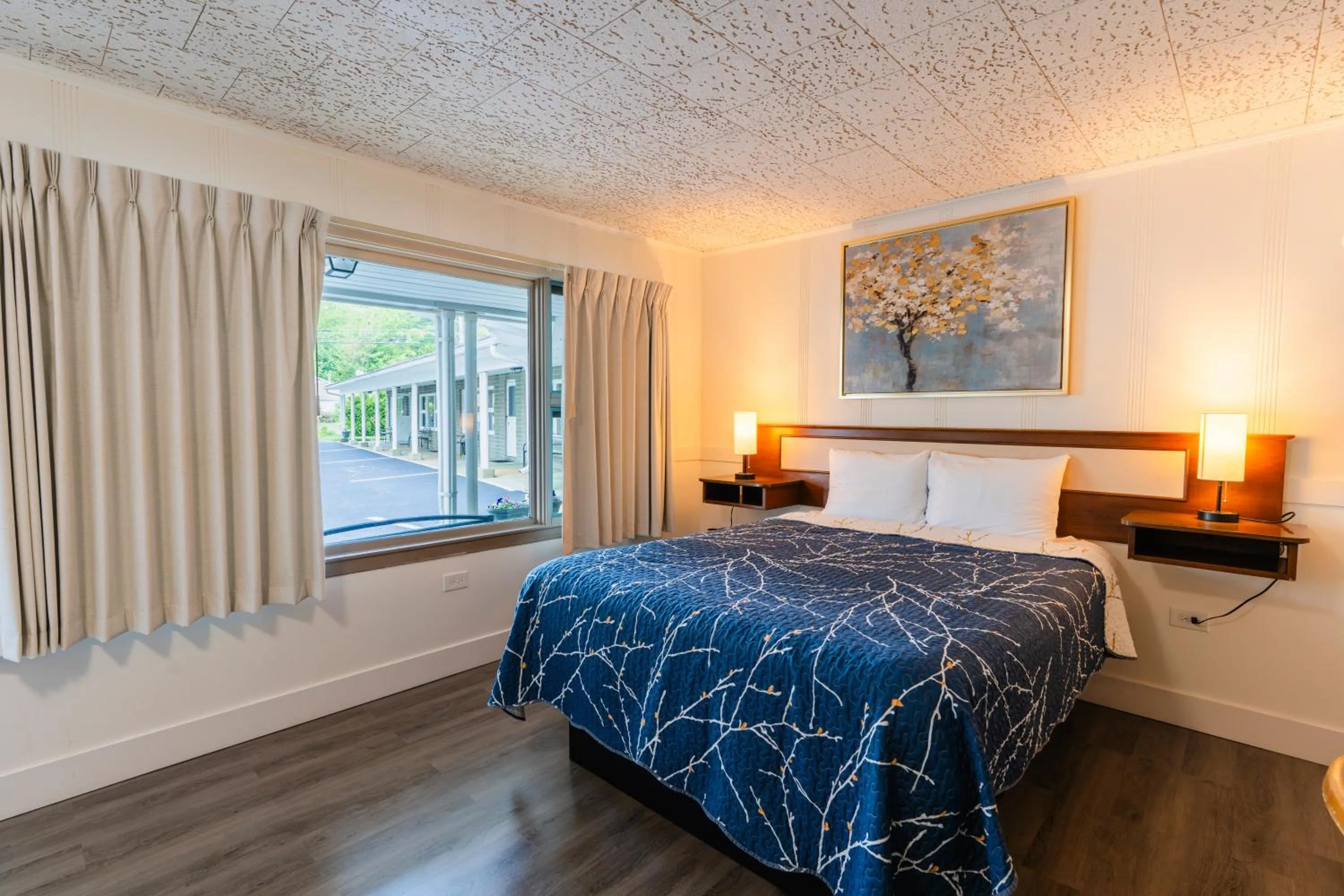 Mount Coolidge Motel