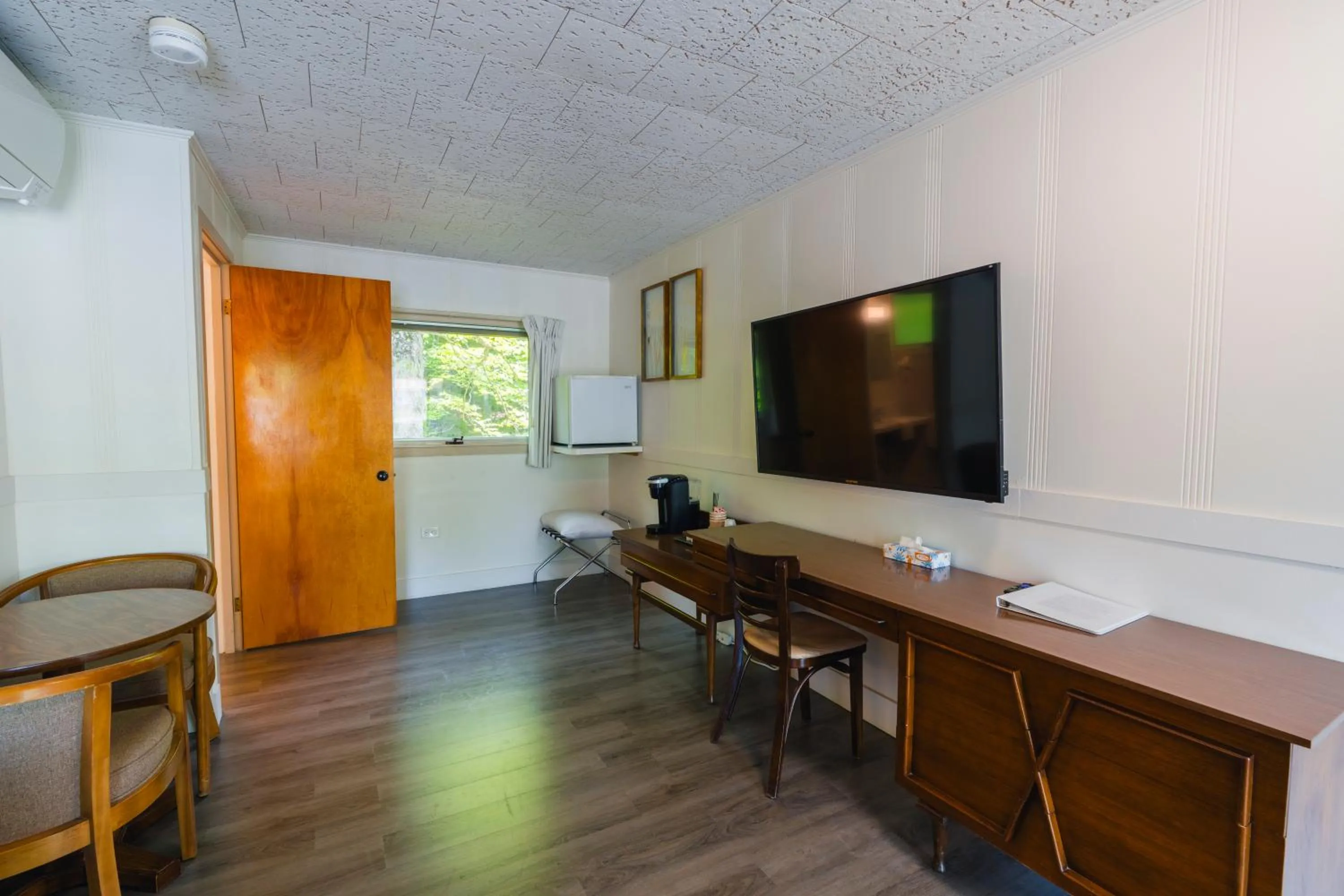 Mount Coolidge Motel