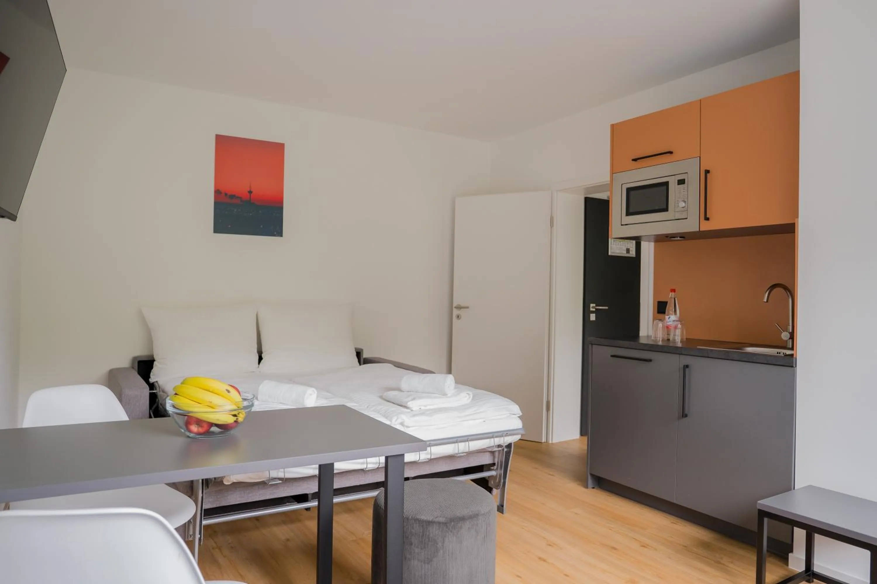 Bed in Homaris Apartments Nibelungen