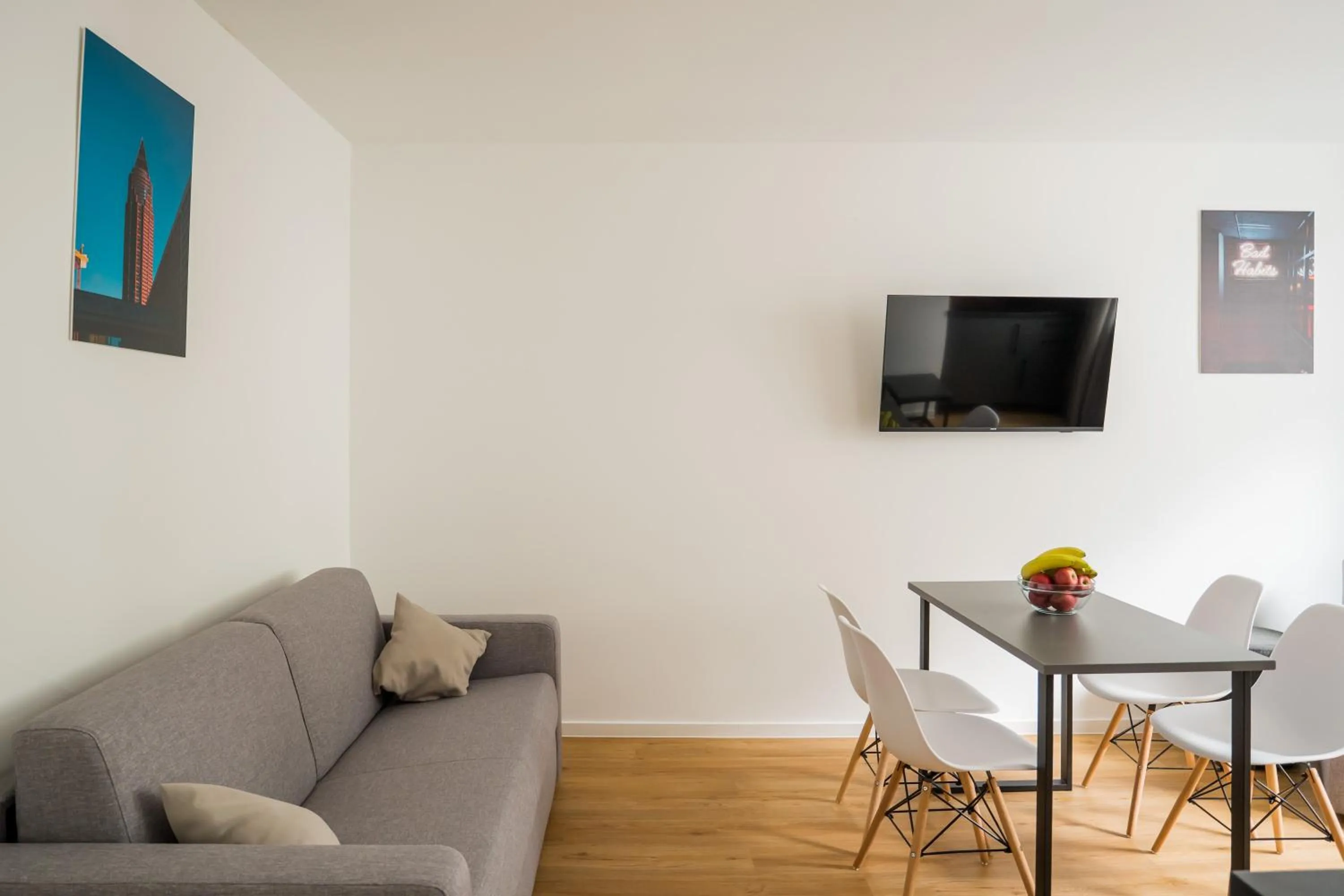 TV and multimedia in Homaris Apartments Nibelungen