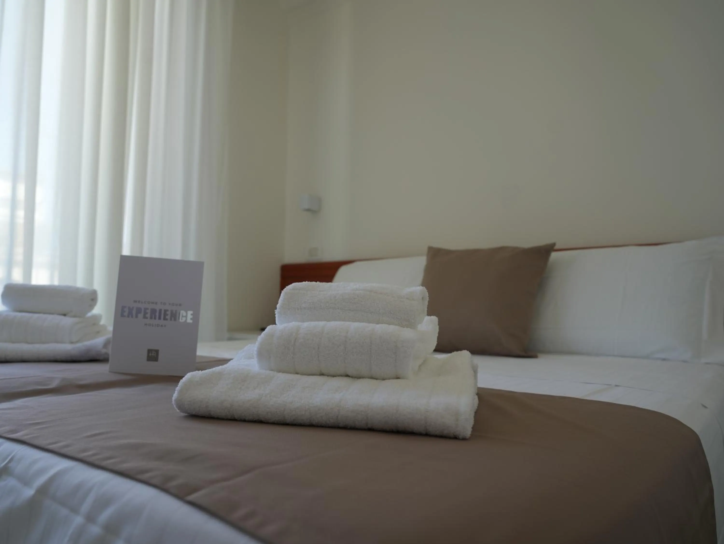 Bedroom, Bed in Hotel Regal