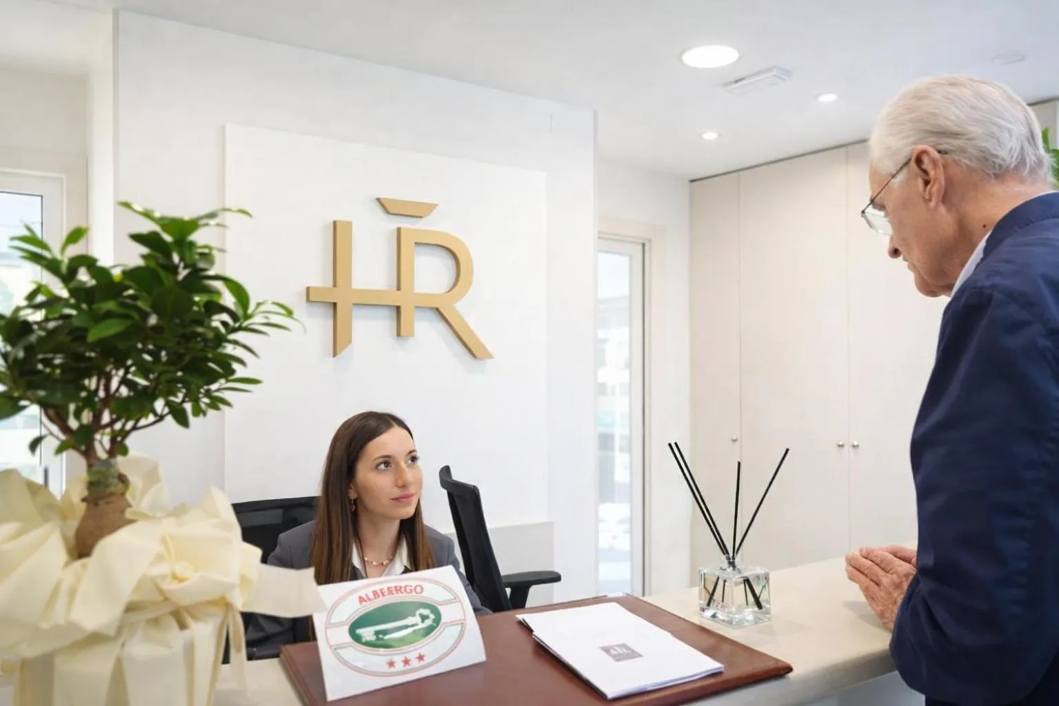 Guests in Hotel Regal