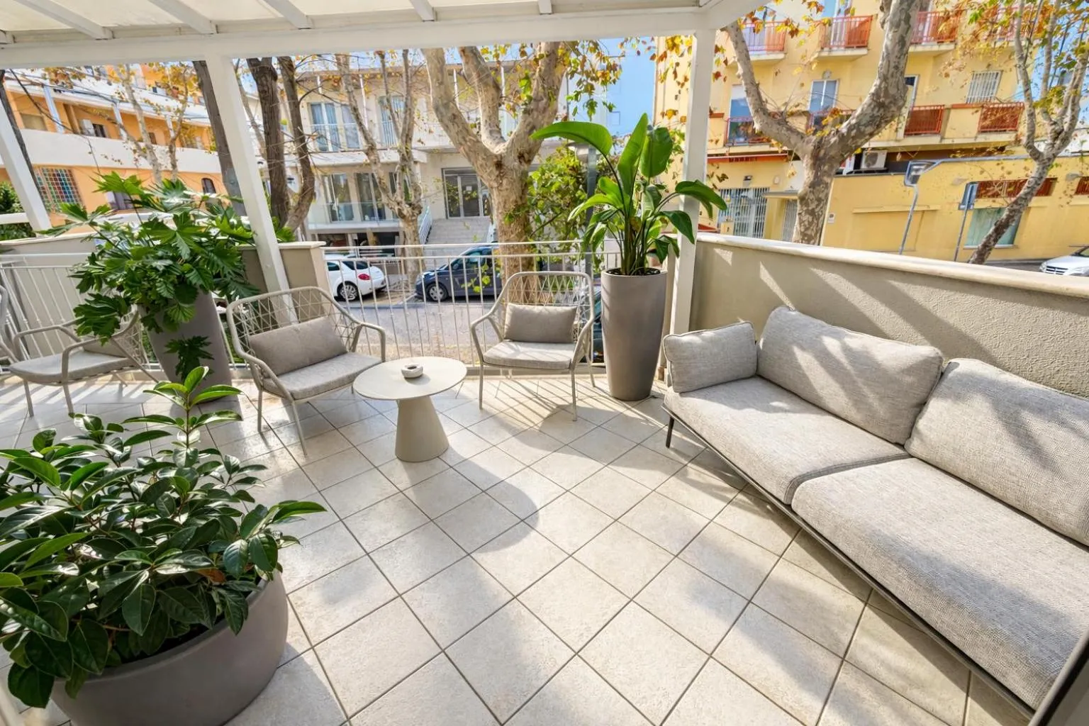 Patio in Hotel Regal