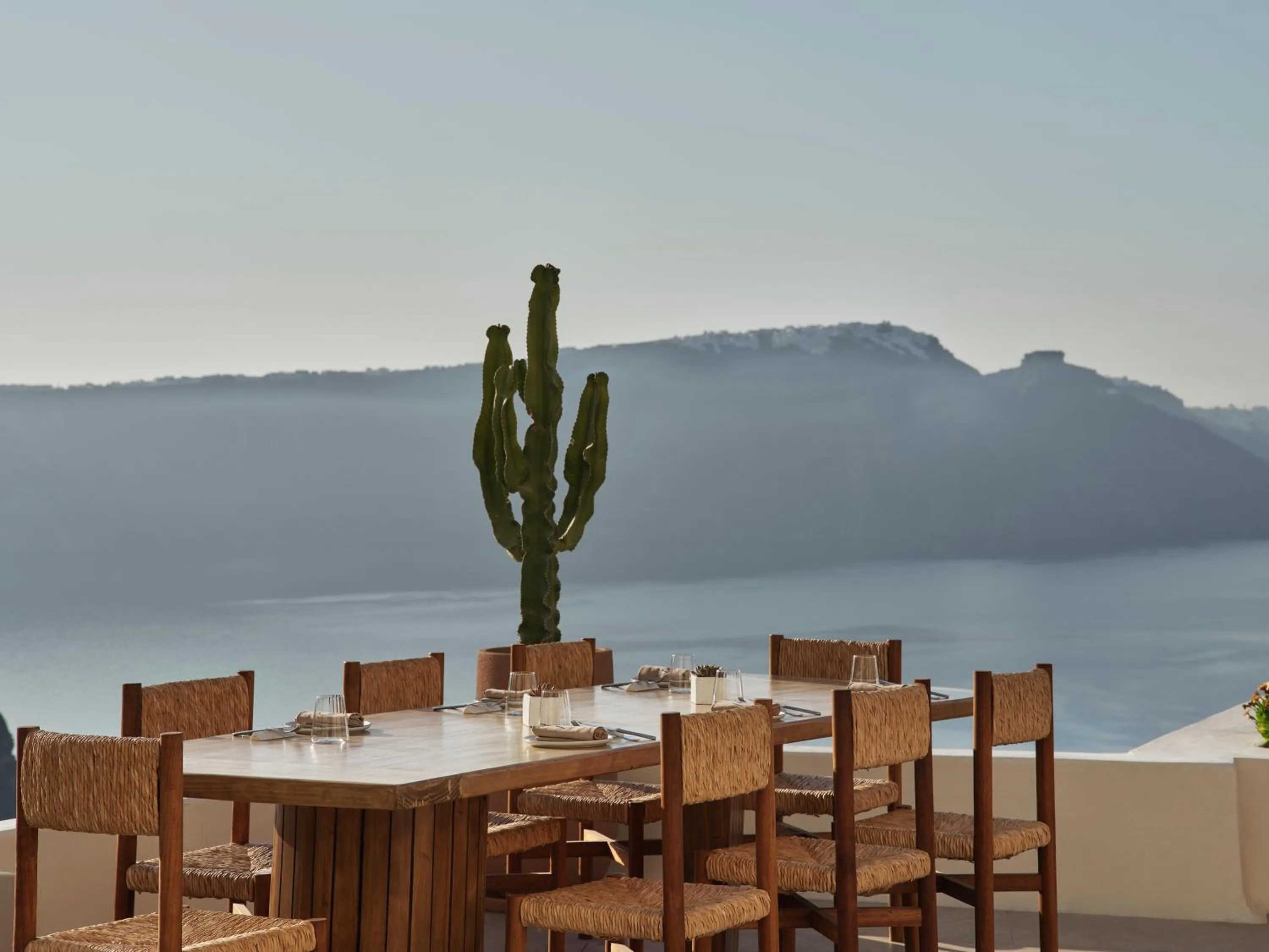 Restaurant/places to eat in Andronis Luxury Suites