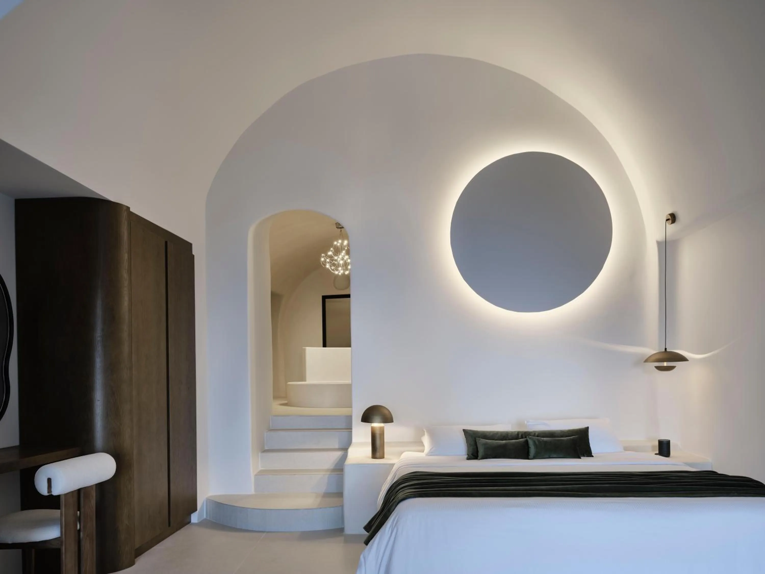 Photo of the whole room, Bed in Andronis Luxury Suites