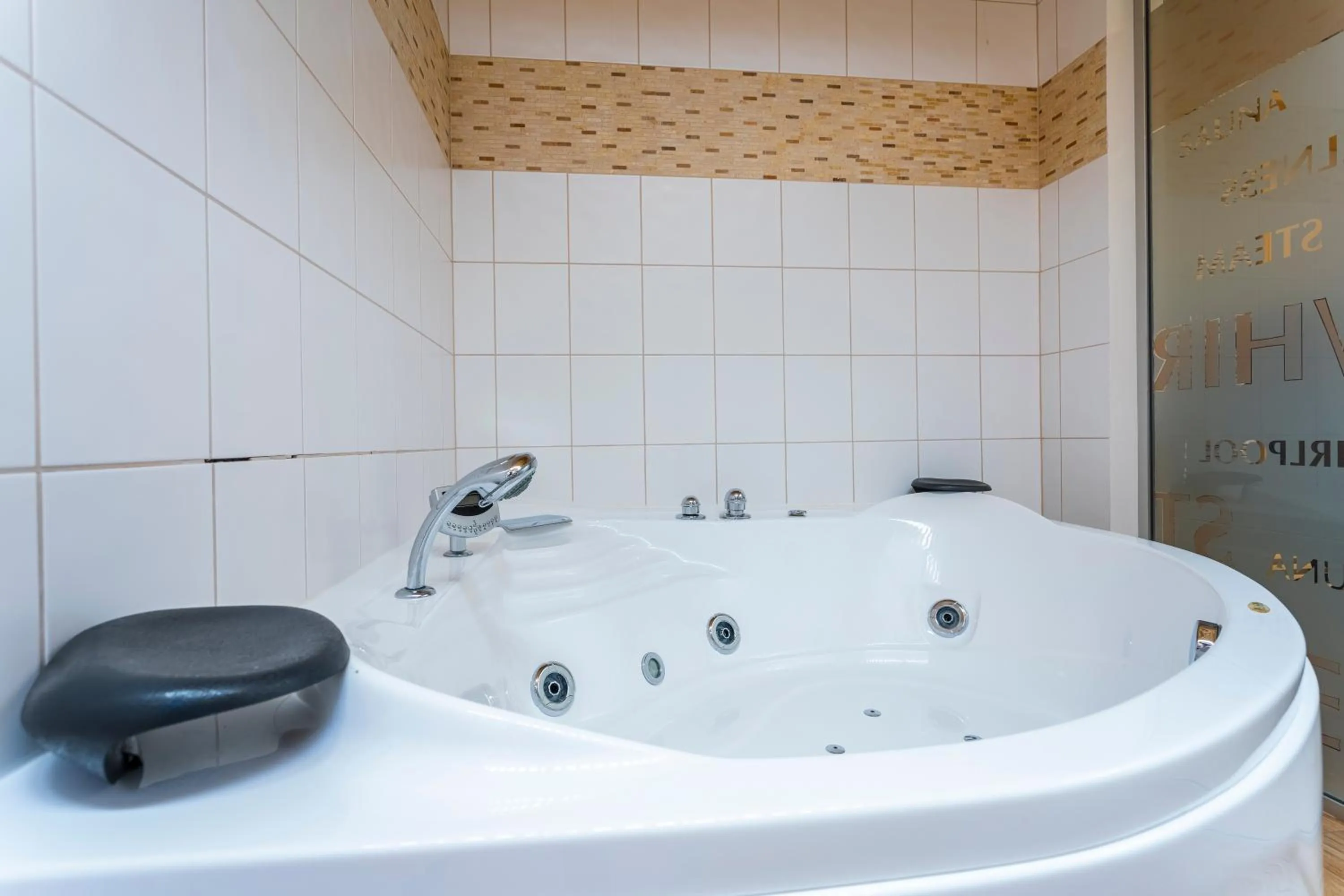 Hot Tub in Apartmánový komplex Dagmar