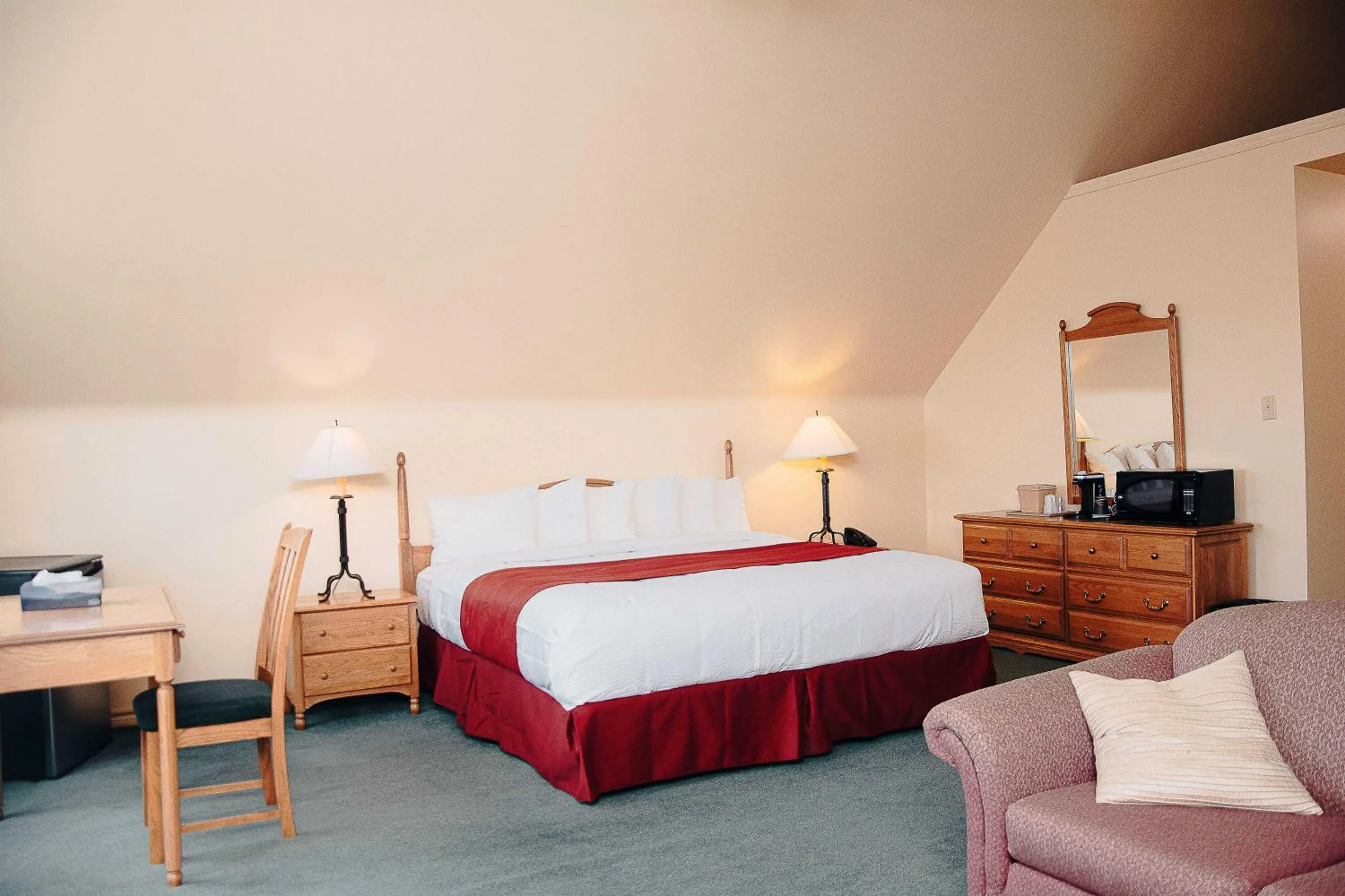 Property building, Bed in Ceilidh Country Lodge
