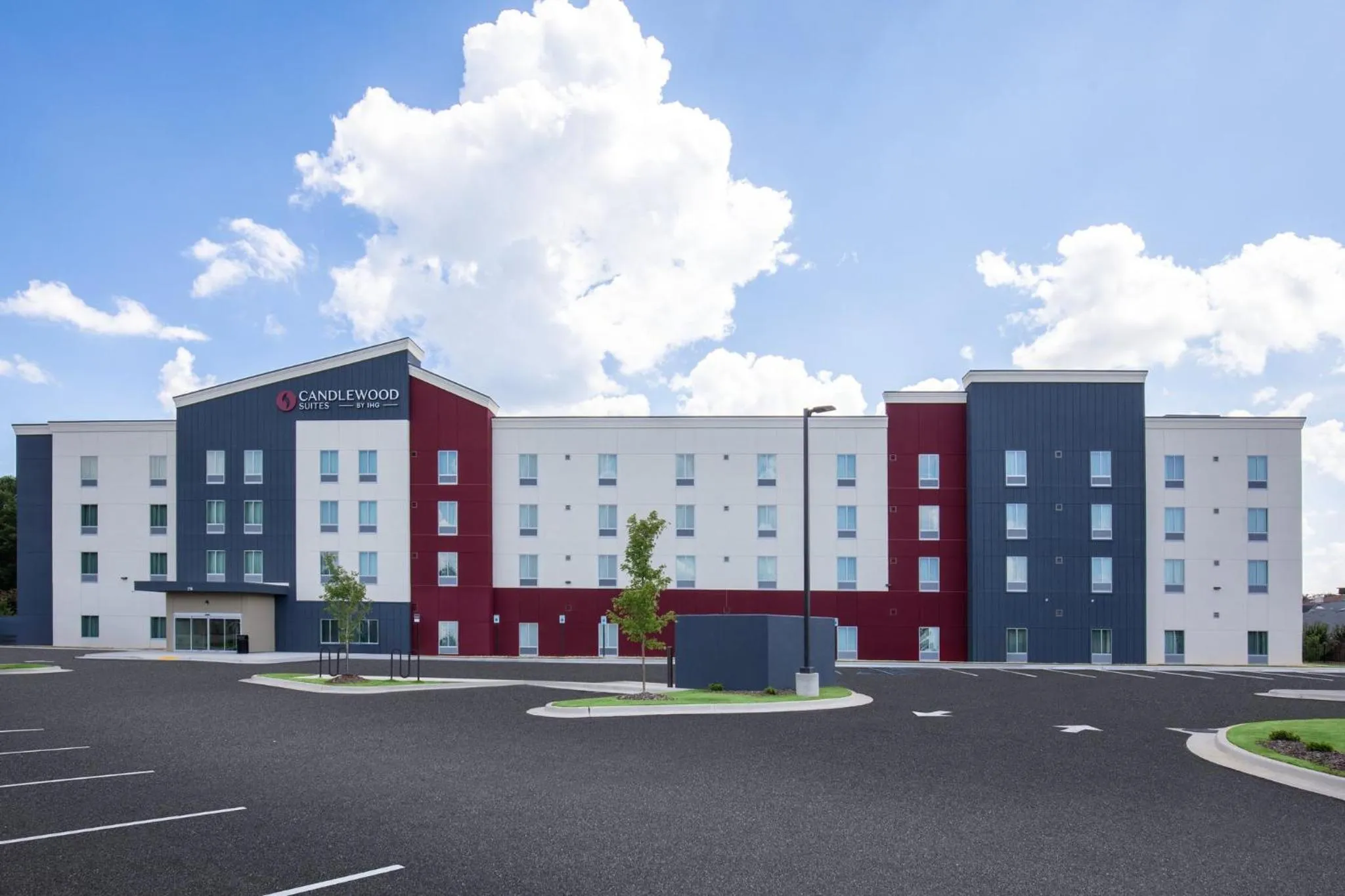 Property building in Candlewood Suites Huntsville - Research Park by IHG