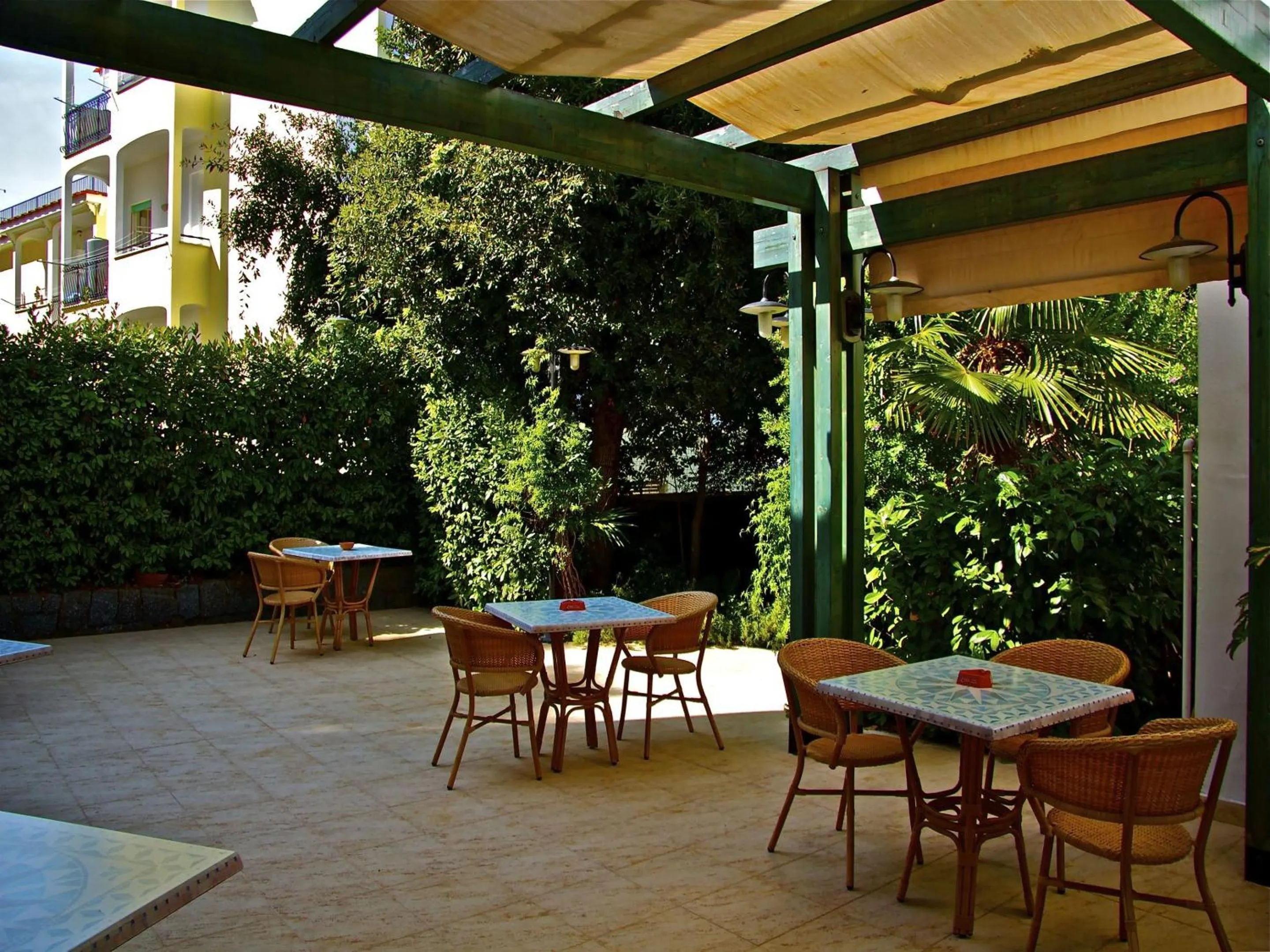 Restaurant/places to eat in Hotel Vittoria