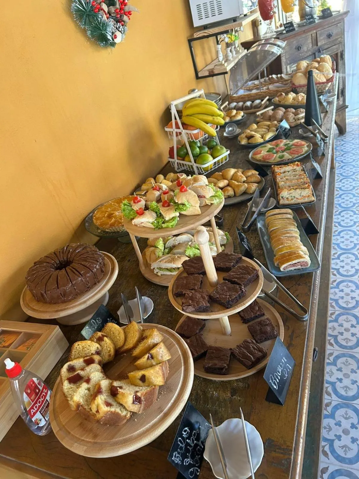 Breakfast in Pousada de Charme Emirados