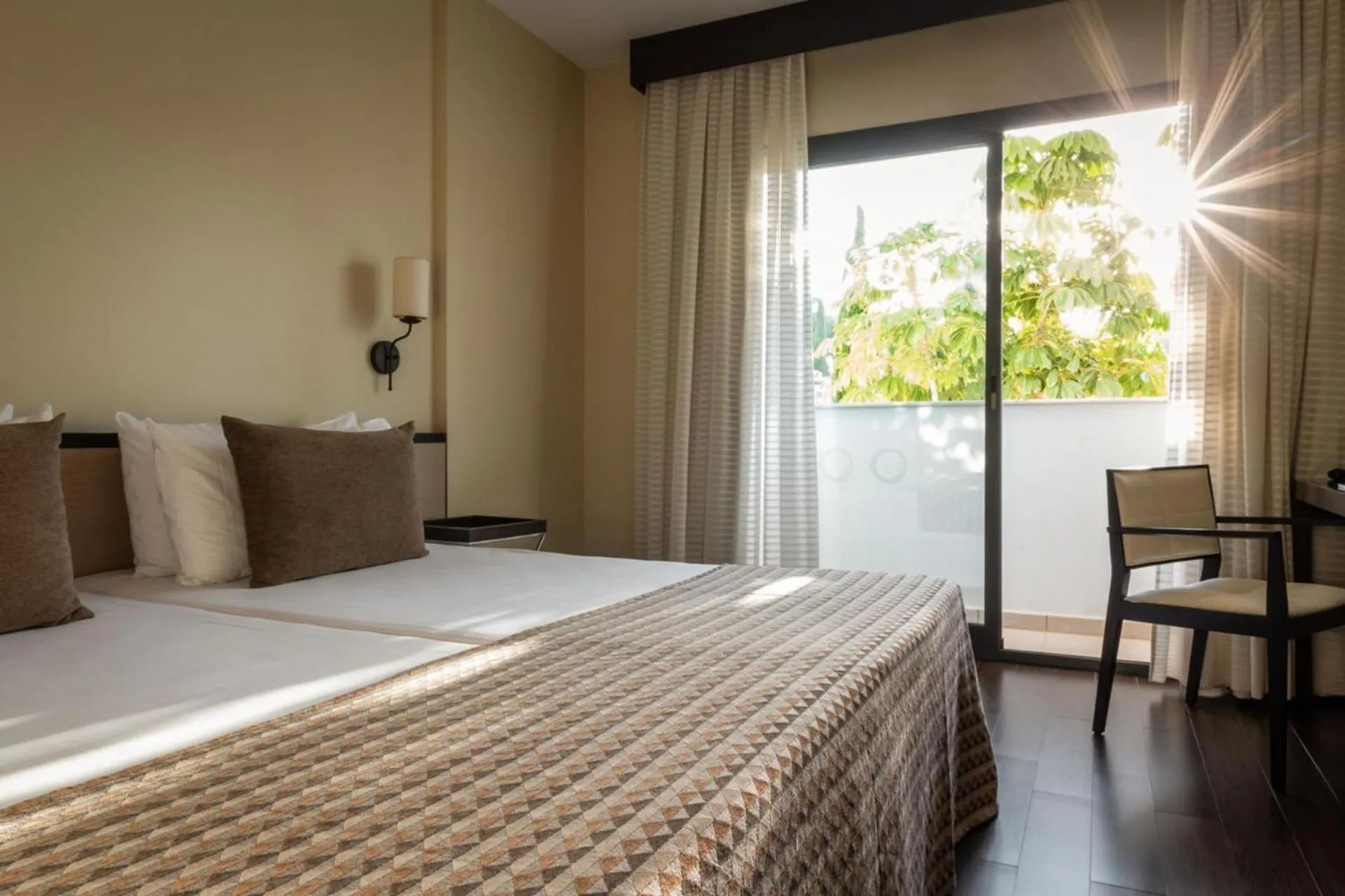 Photo of the whole room, Bed in ALEGRIA Palacio Mojacar & Spa - Adults Only