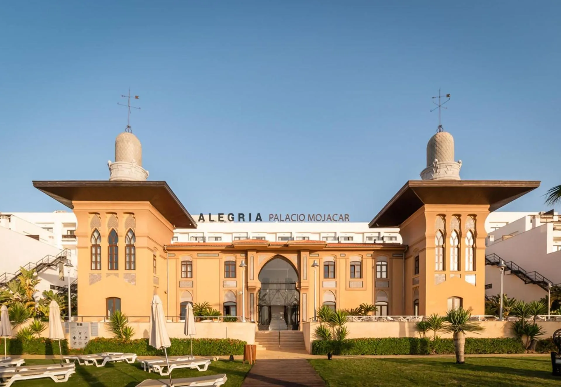 Property building in ALEGRIA Palacio Mojacar & Spa - Adults Only