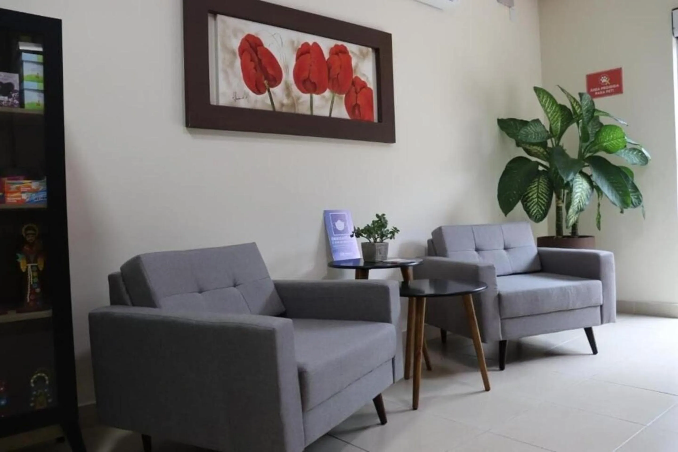 Lobby or reception in Hotel Graal Inn Queluz